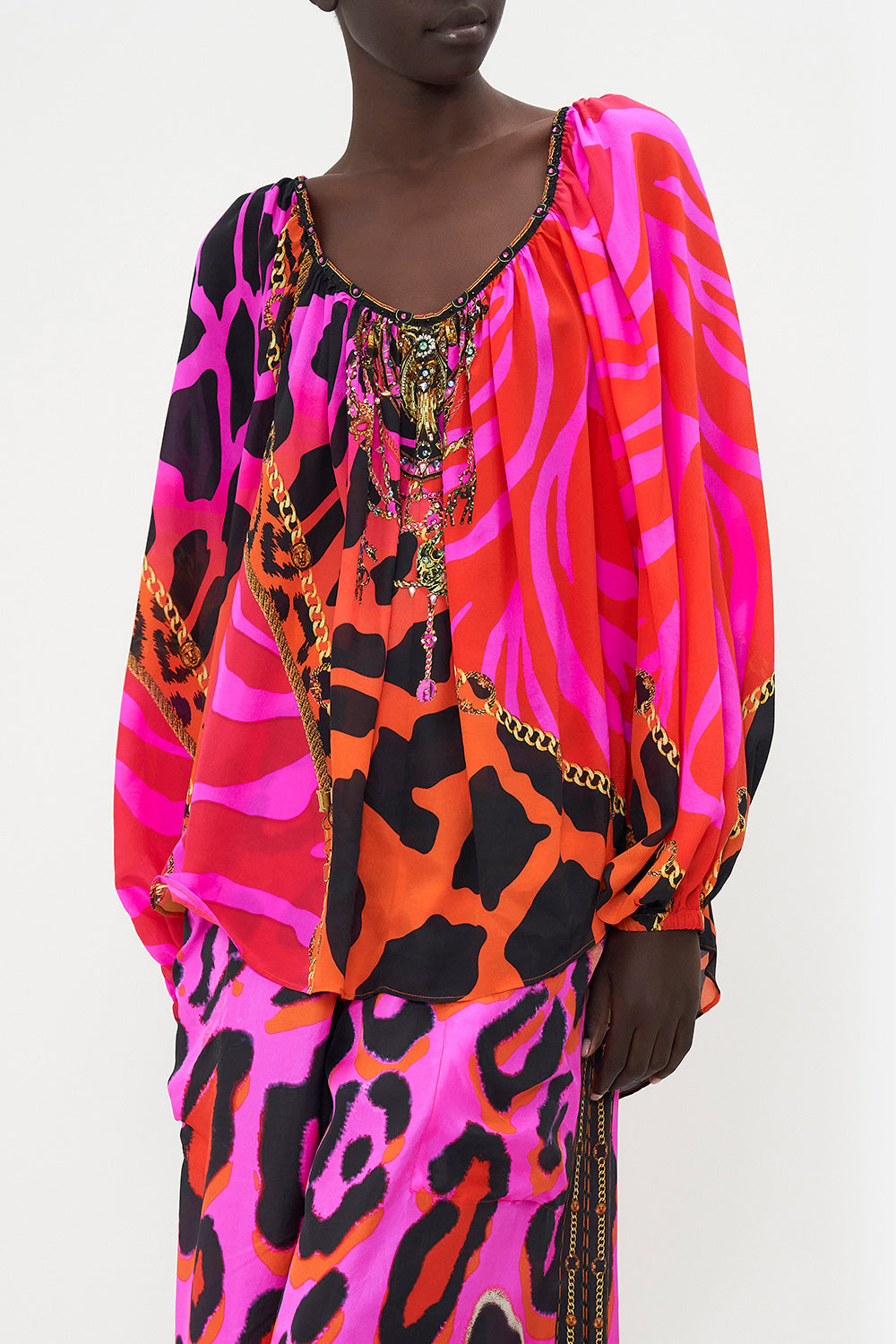 FLARED BLOUSON SLEEVE BLOUSE ALWAYS CHANGE YOUR SPOTS