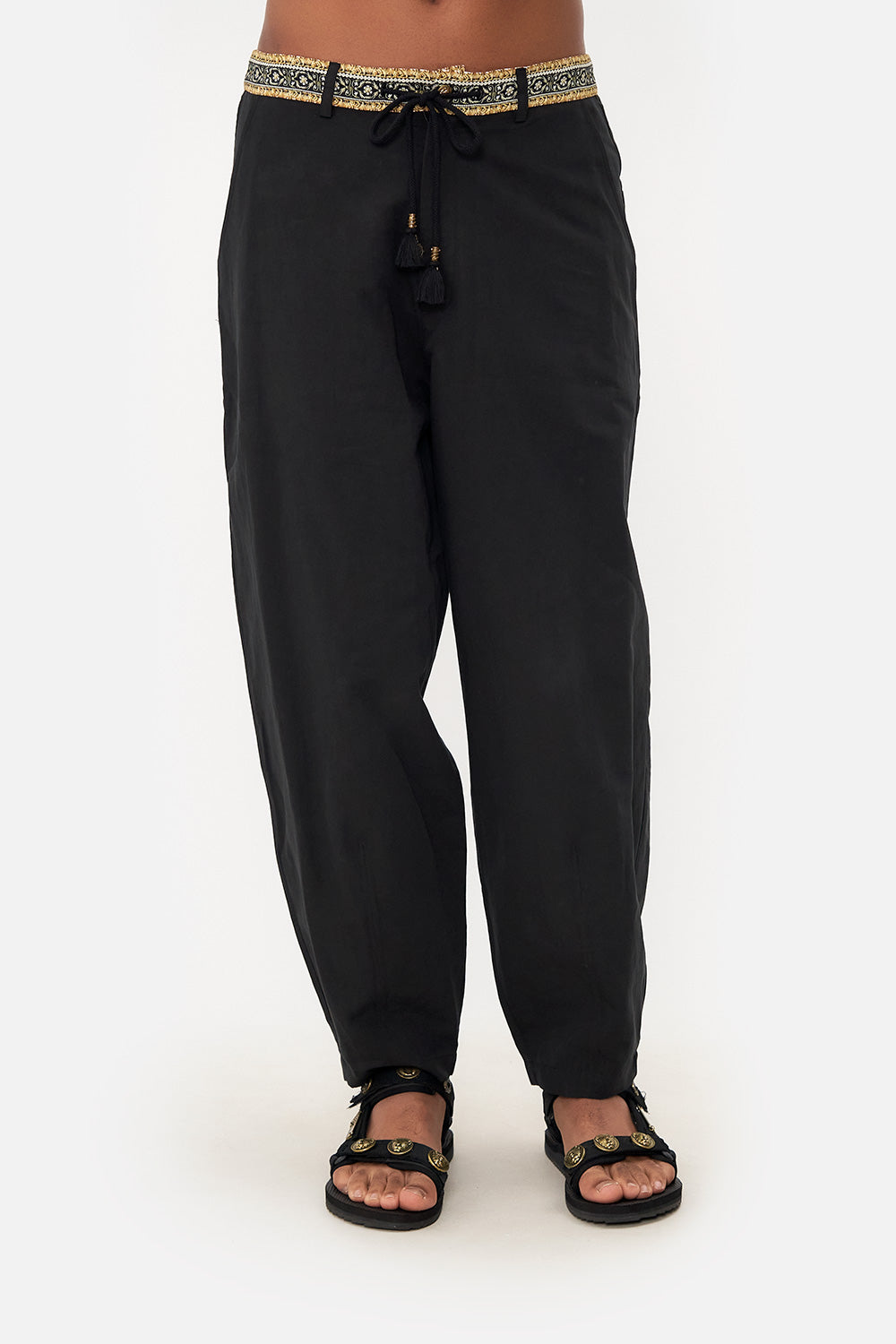 RELAXED DROPPED CROTCH PANT RAVIN RAVEN