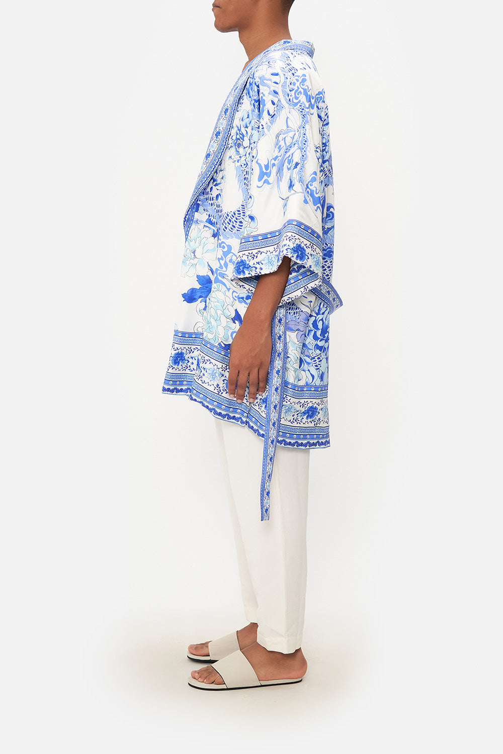 REVERSIBLE MID LENGTH ROBE HEART OF A DRAGON