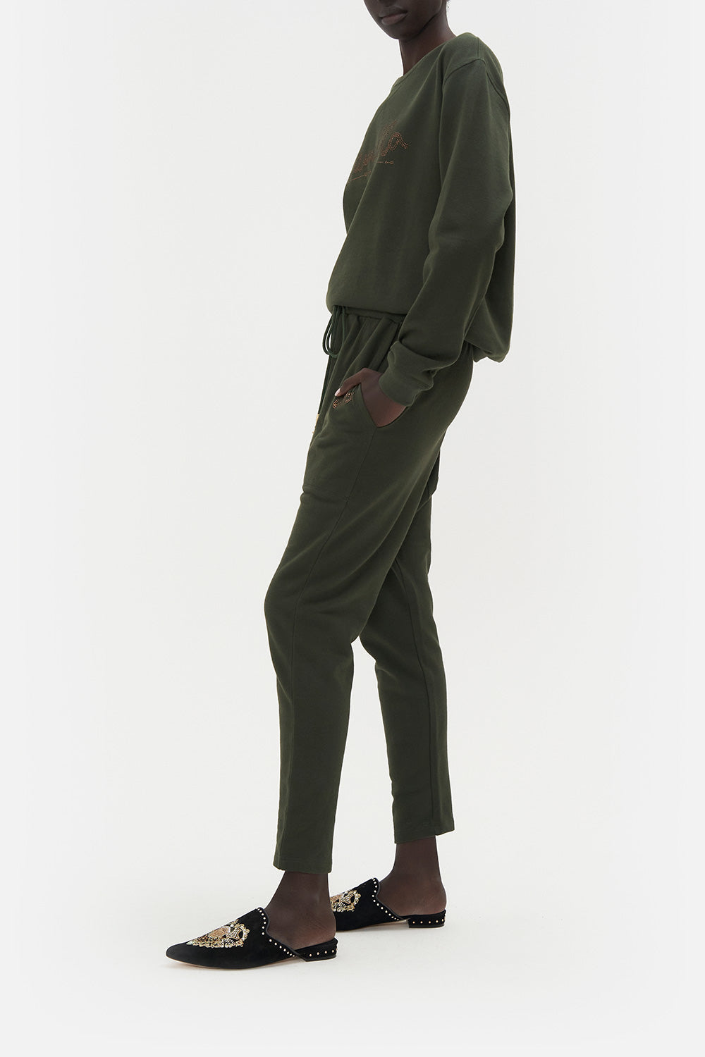 ROUND NECK SWEATER PASSPORT TO PARADISE