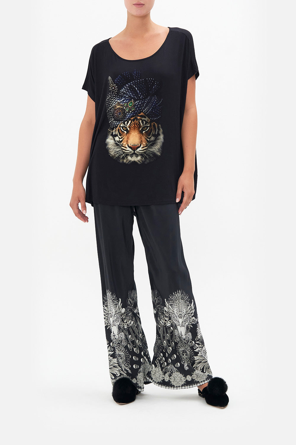 LOOSE FIT TEE FOREVER FAMILY