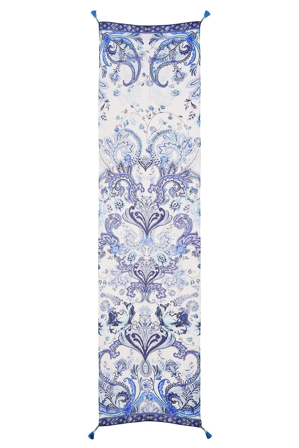 LONG SCARF TALKING ABOUT A REVOLUTION