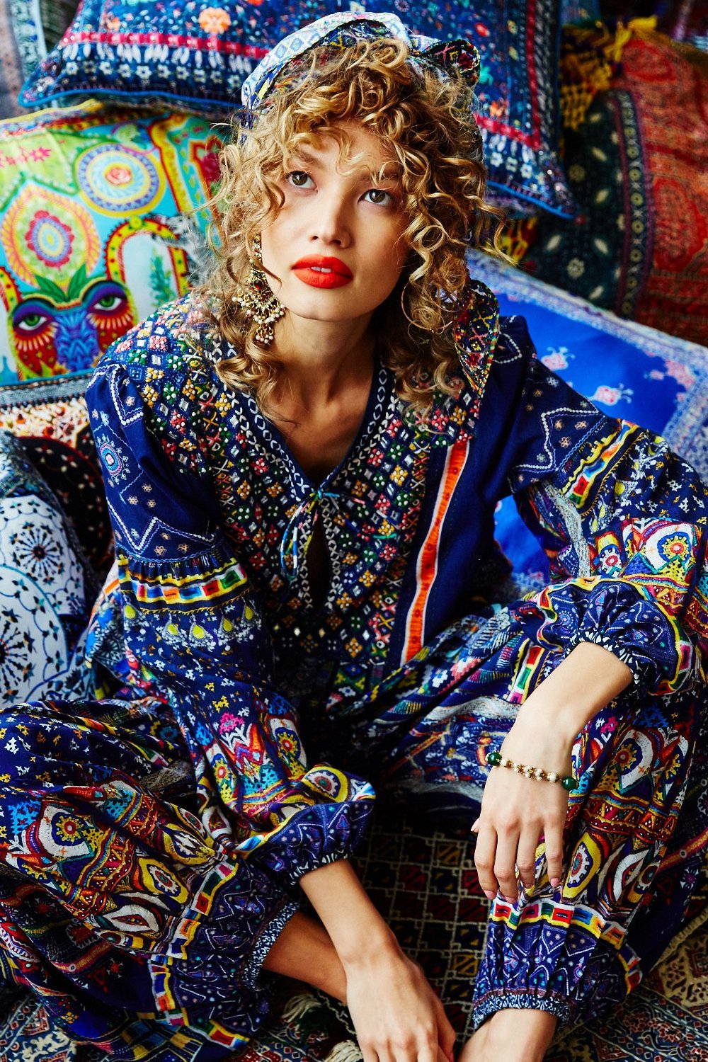 WHERE YOULL FIND ME LONGLINE PEASANT TOP