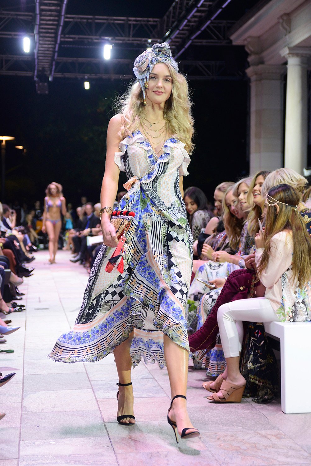 SALVADOR SECRETS LONG SCARF