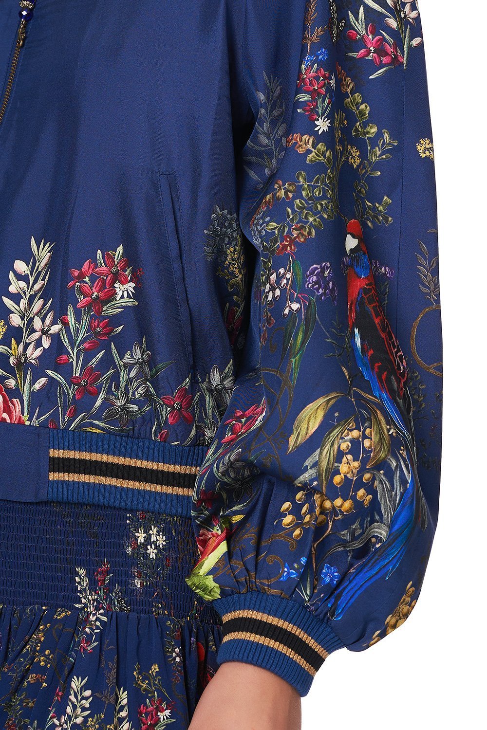 BLOUSON SLEEVE BOMBER WINGS IN ARMS