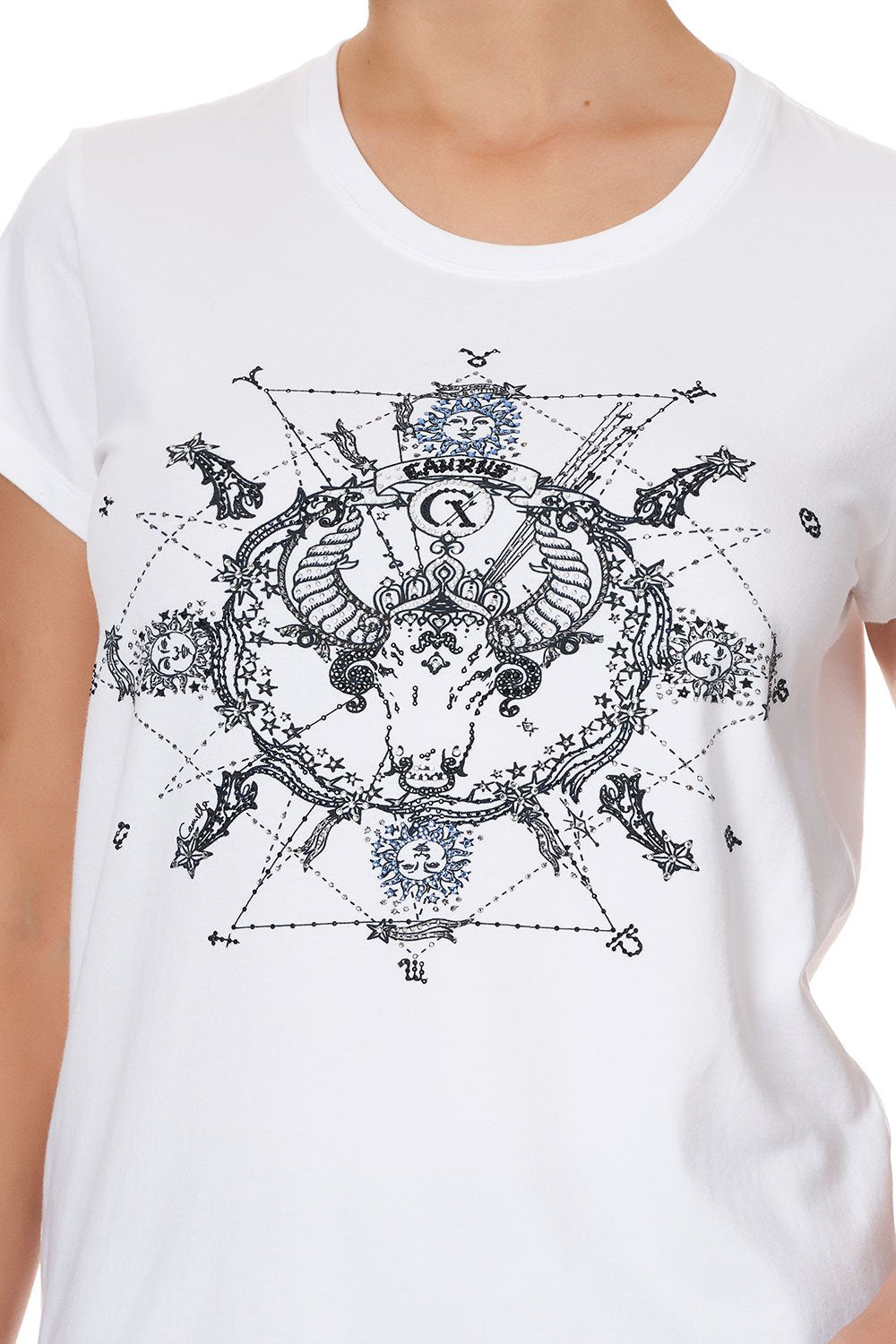 CURVED HEM FITTED TEE TEURUS