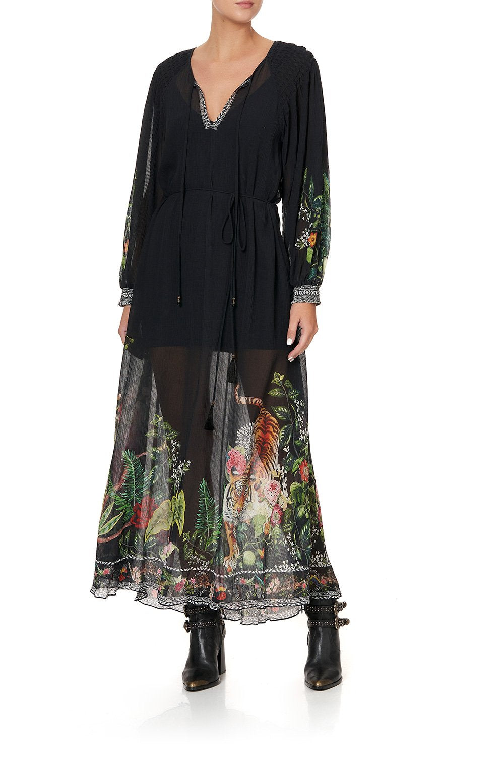 DRESS WITH SMOCKED SLEEVE RAISED WITH WOLVES