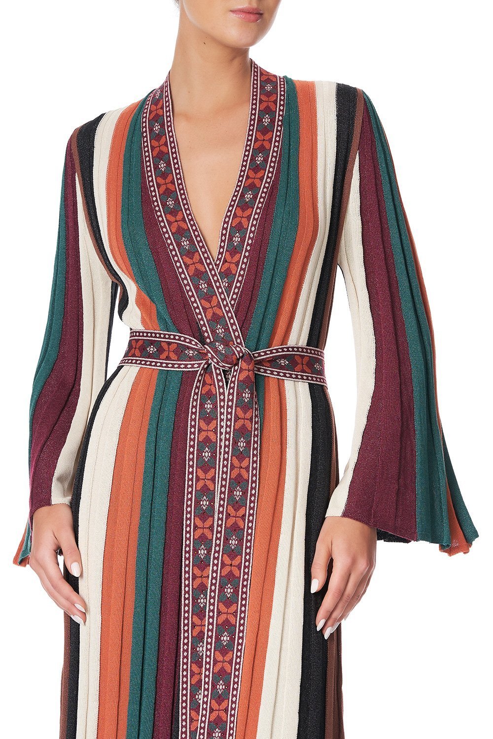 FLARED SLEEVE KNIT ROBE PAVED IN PAISLEY