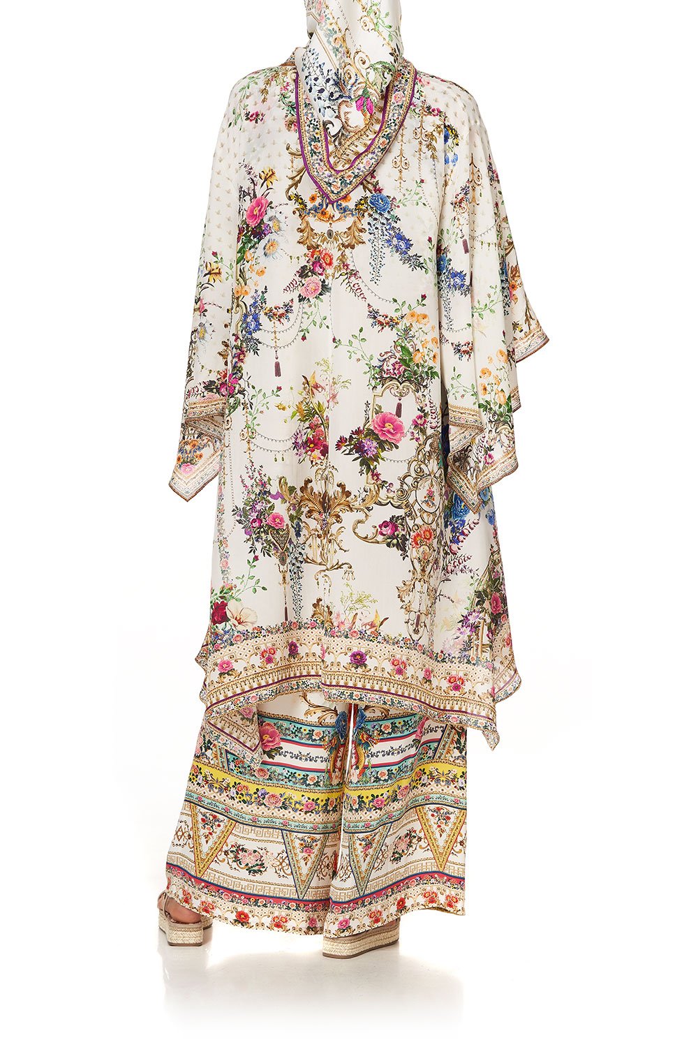 HANDKERCHIEF HEM LAYER BY THE MEADOW