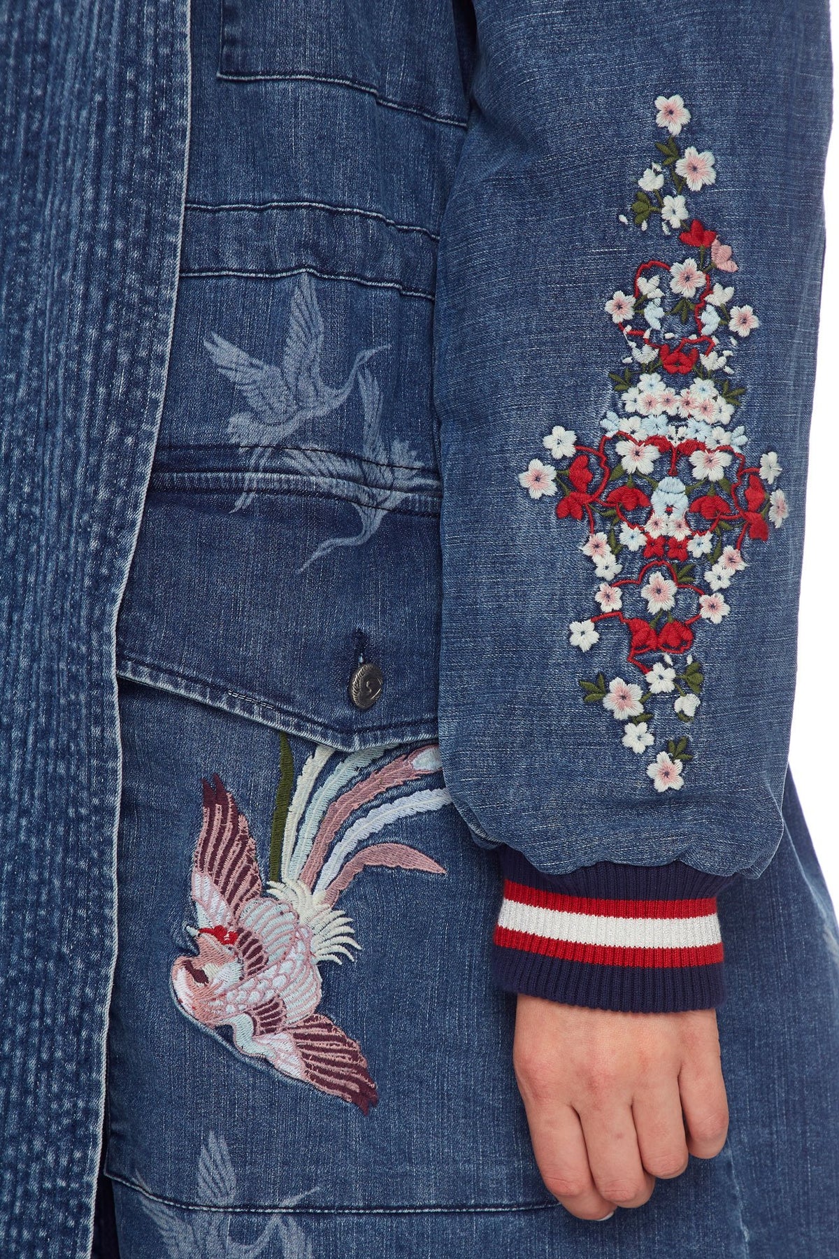 JACKET WITH KNOTCHED COLLAR FOR THE FANS