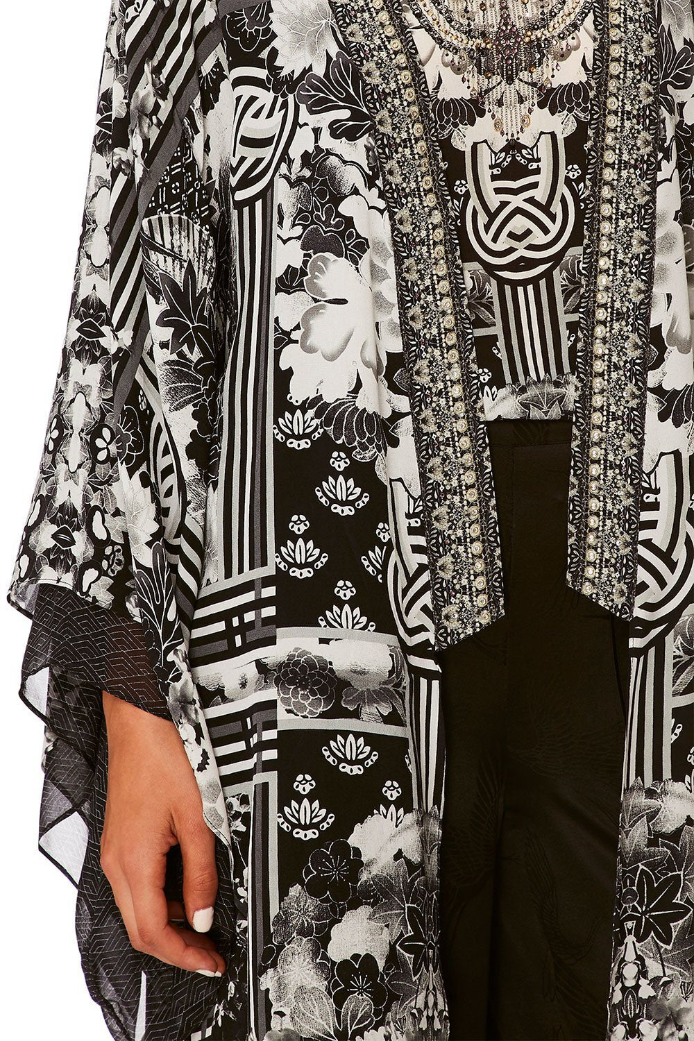 CAMILLA WILD MOONCHILD KIMONO W LONG UNDERLAY