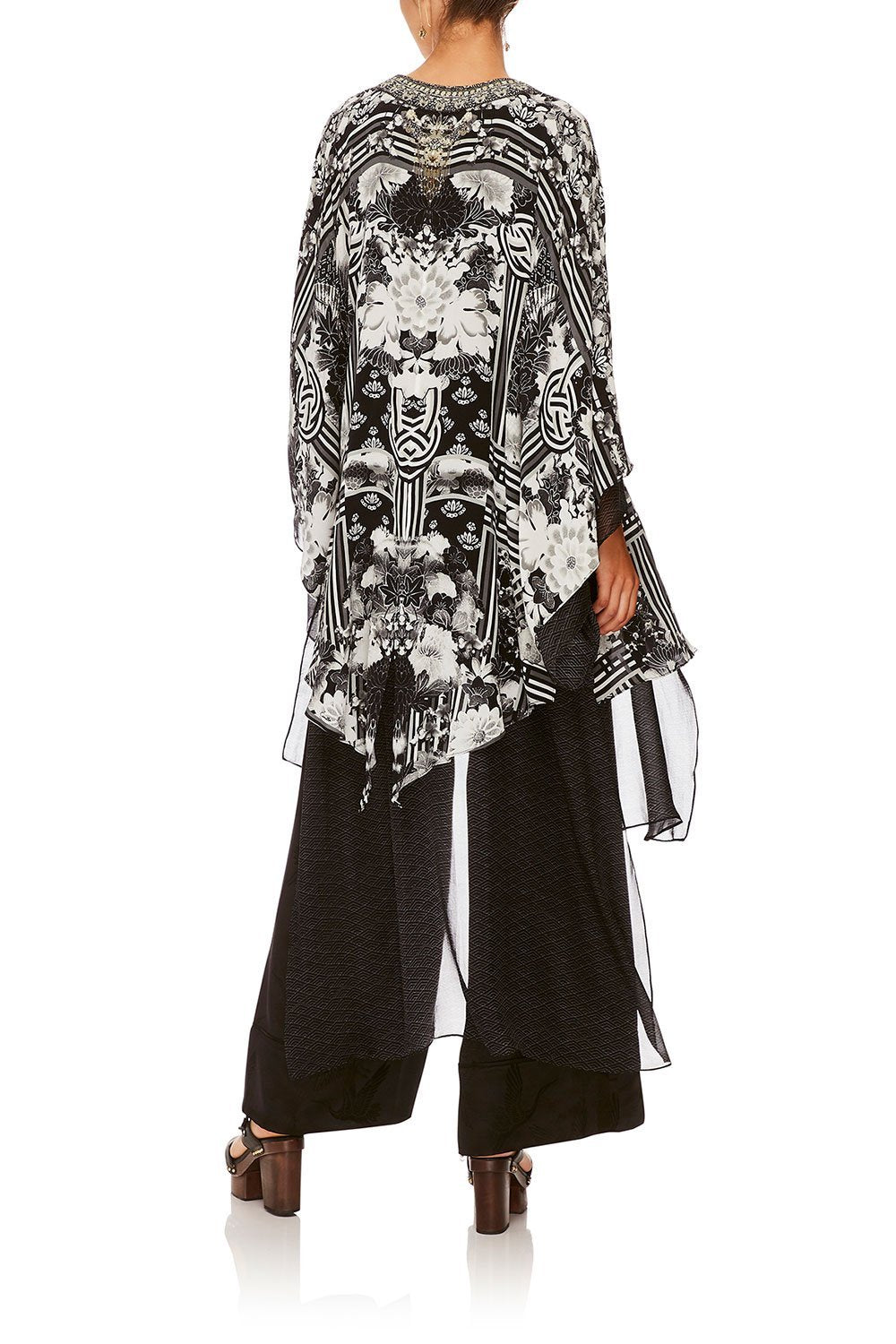 CAMILLA WILD MOONCHILD KIMONO W LONG UNDERLAY
