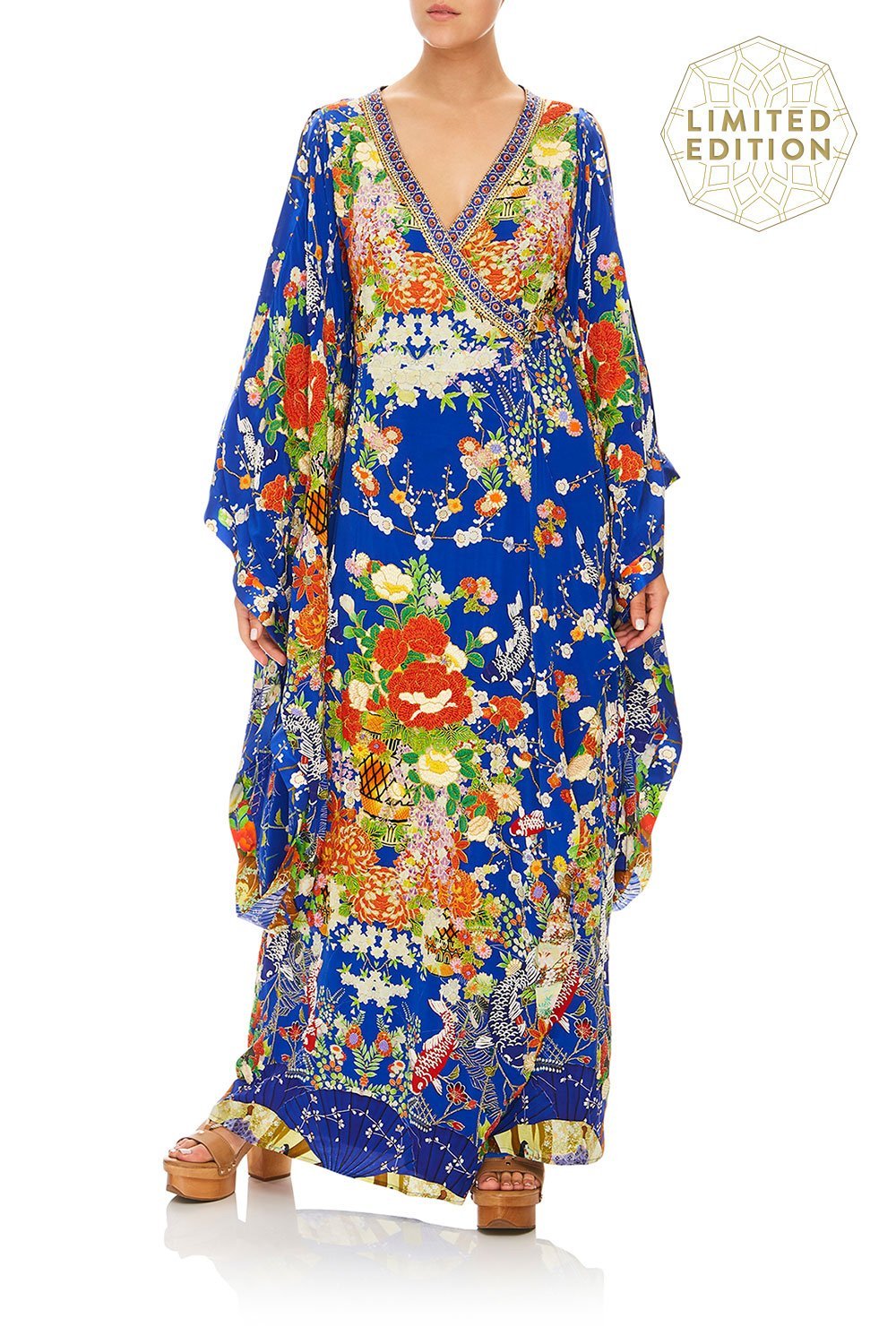 KIMONO WITH SPLIT SLEEVE PLAYING KOI