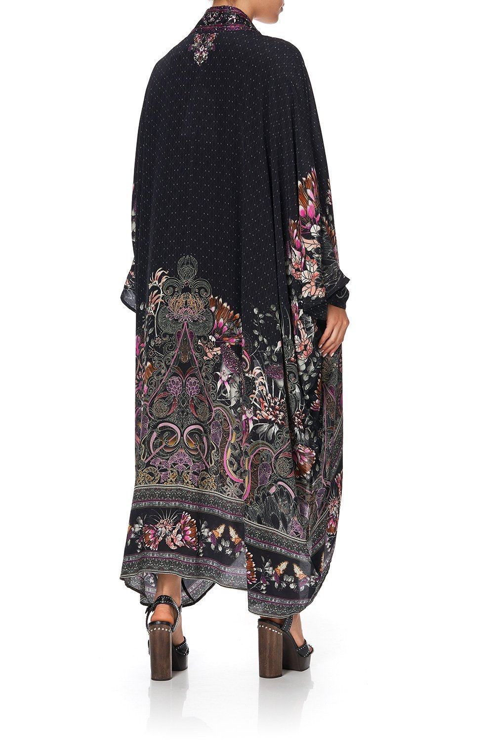 LAYER WITH KIMONO COLLAR RESTLESS NIGHTS