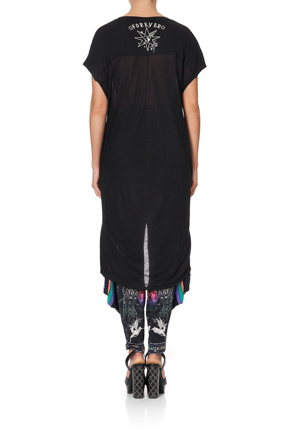 LONG SCOOP BACK HEM T-SHIRT MOONLIT MUSINGS