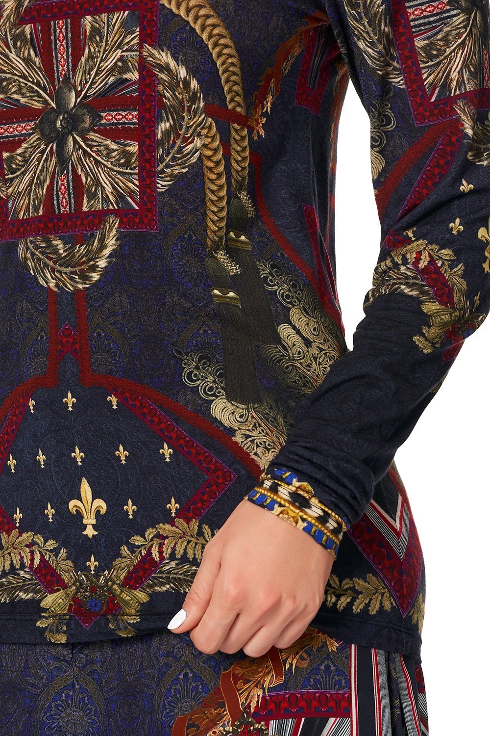 LONG SLEEVE FITTED TOP THIS CHARMING WOMAN