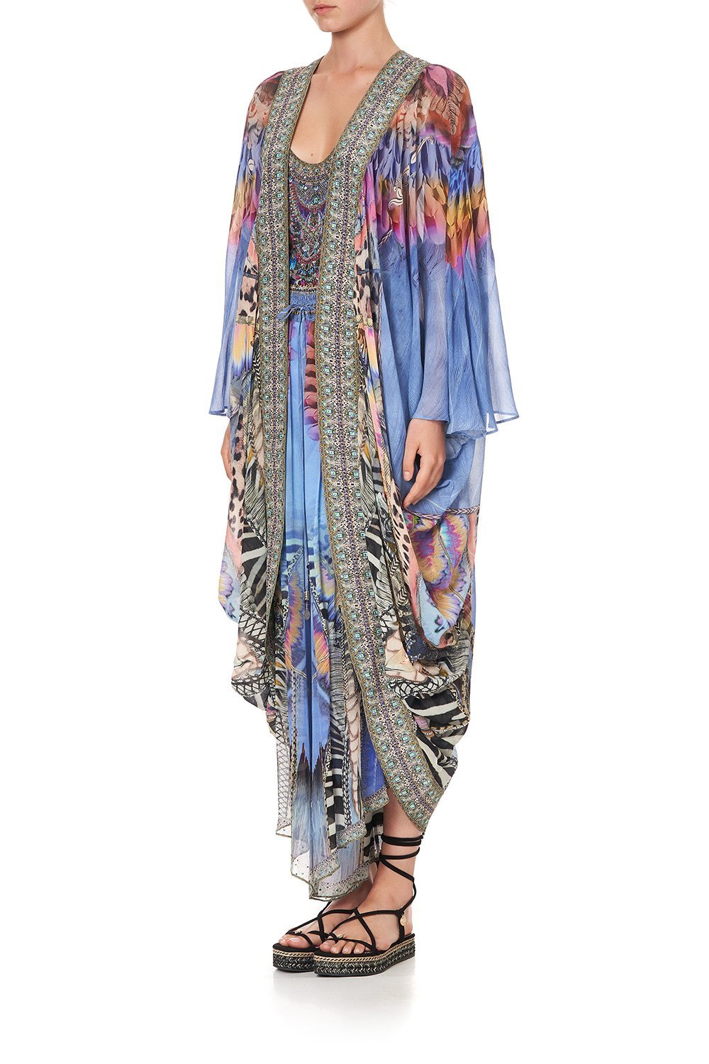LONGE SLEEVE LONG CAPE LOVE ON THE WING