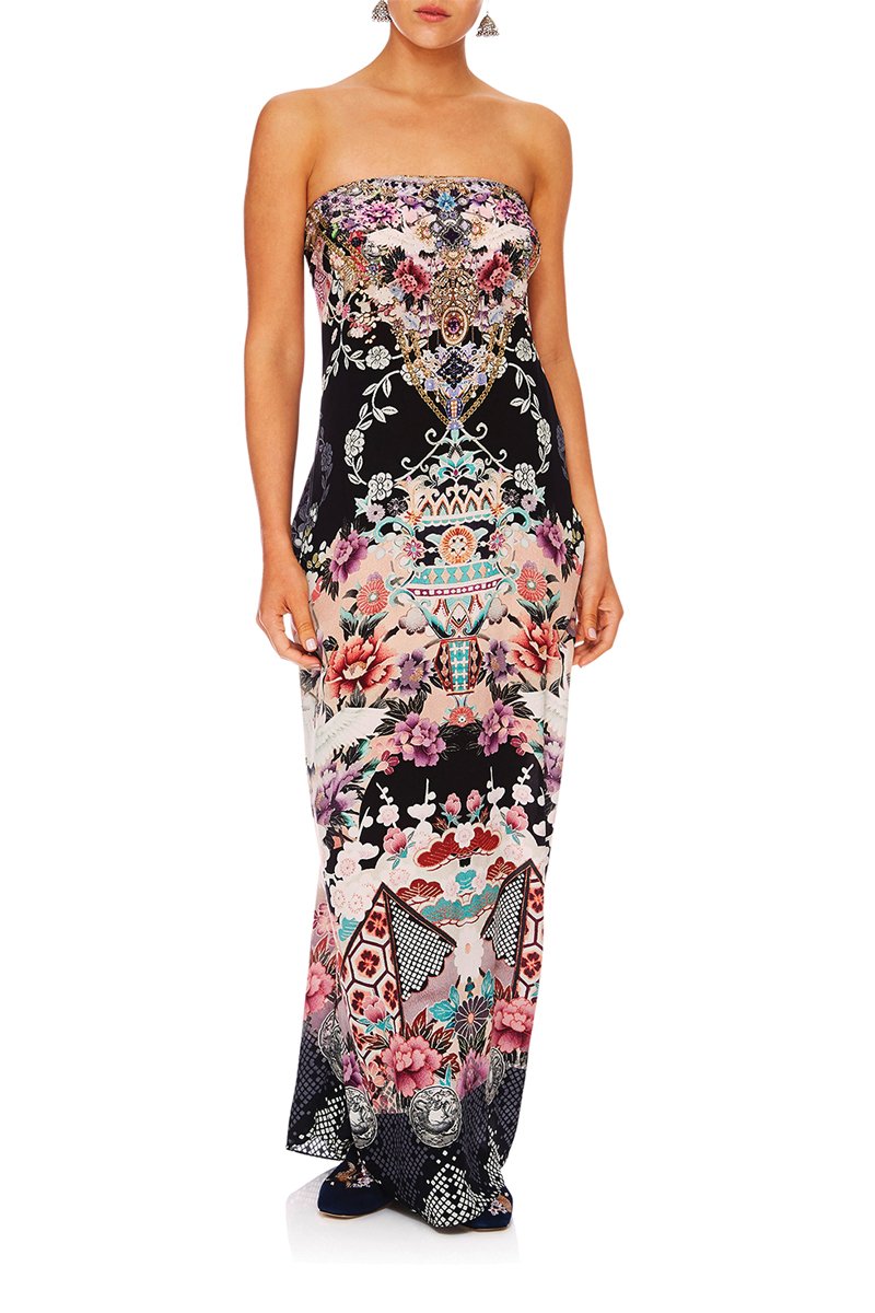 CAMILLA NIGHTS WITH HER ROUND NECK KAFTAN