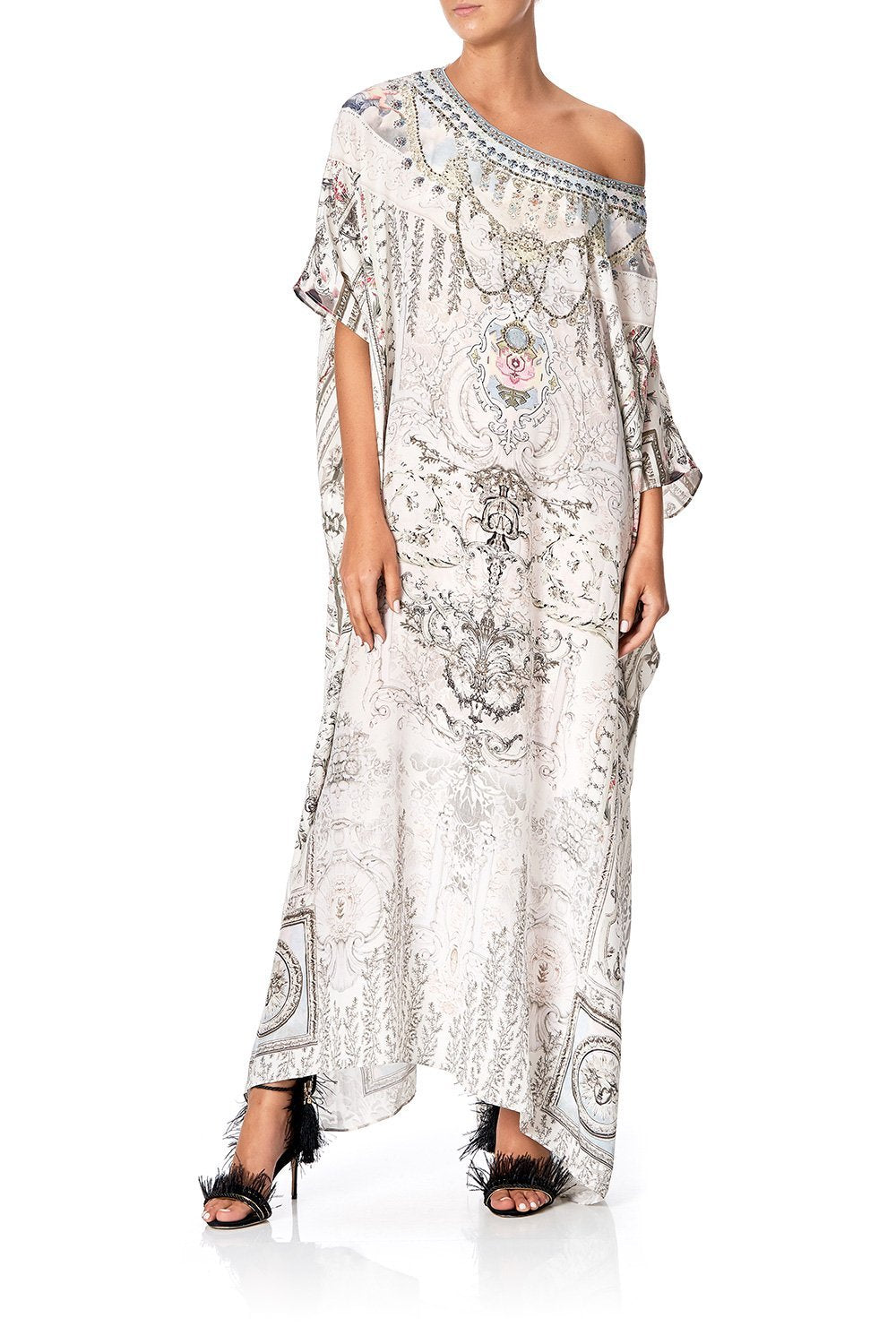 ROUND NECK KAFTAN CRYSTAL CASTLE