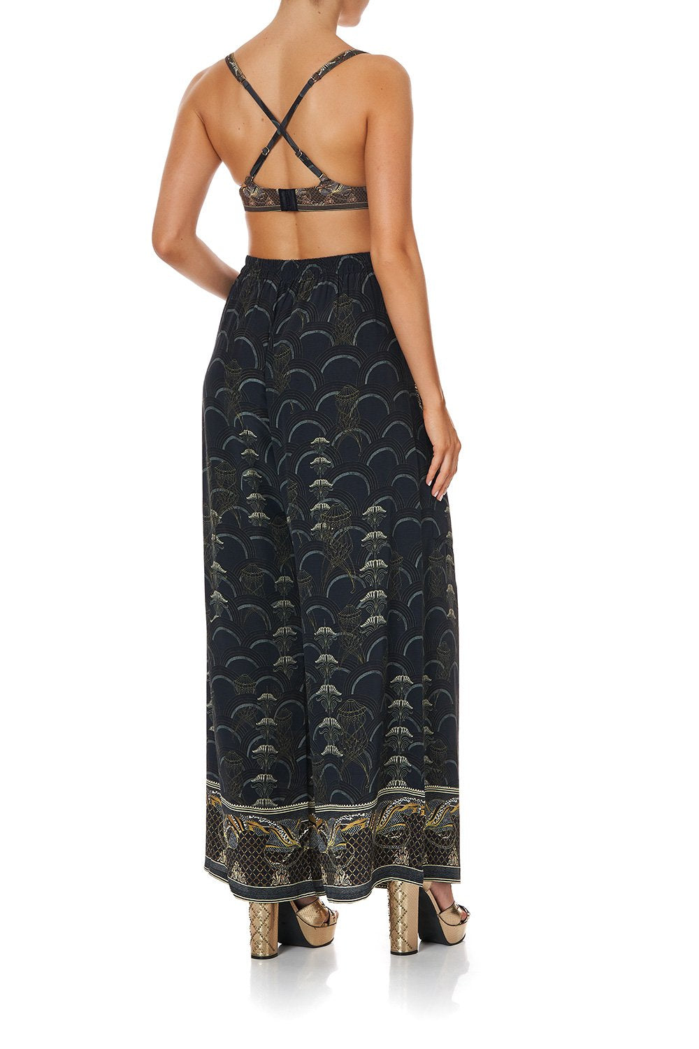 SOFT C/D BRA WITH BACK CLIP FIRE AT NIGHT