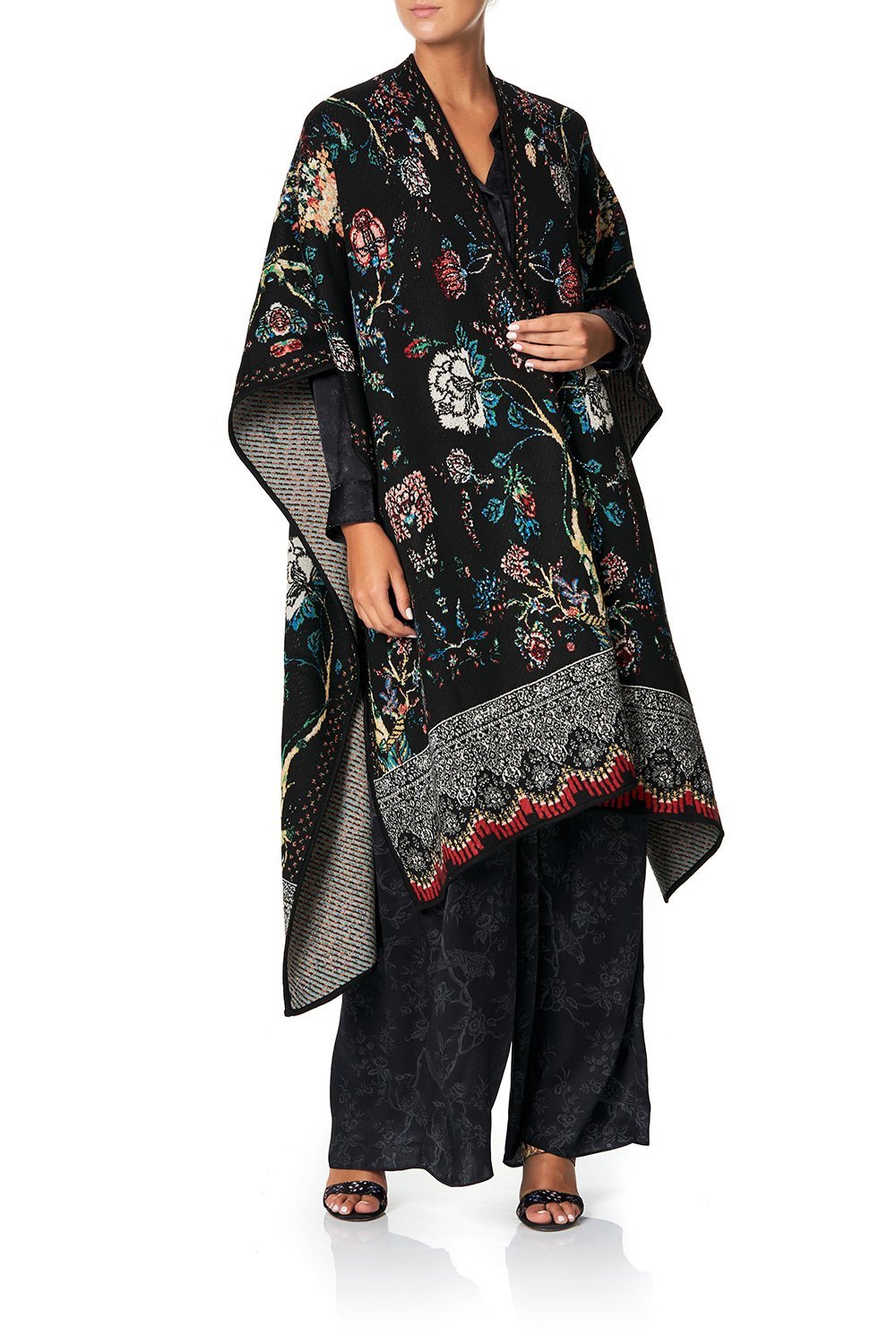 CAMILLA THROW OVER PONCHO HAUTE PROVINCIAL