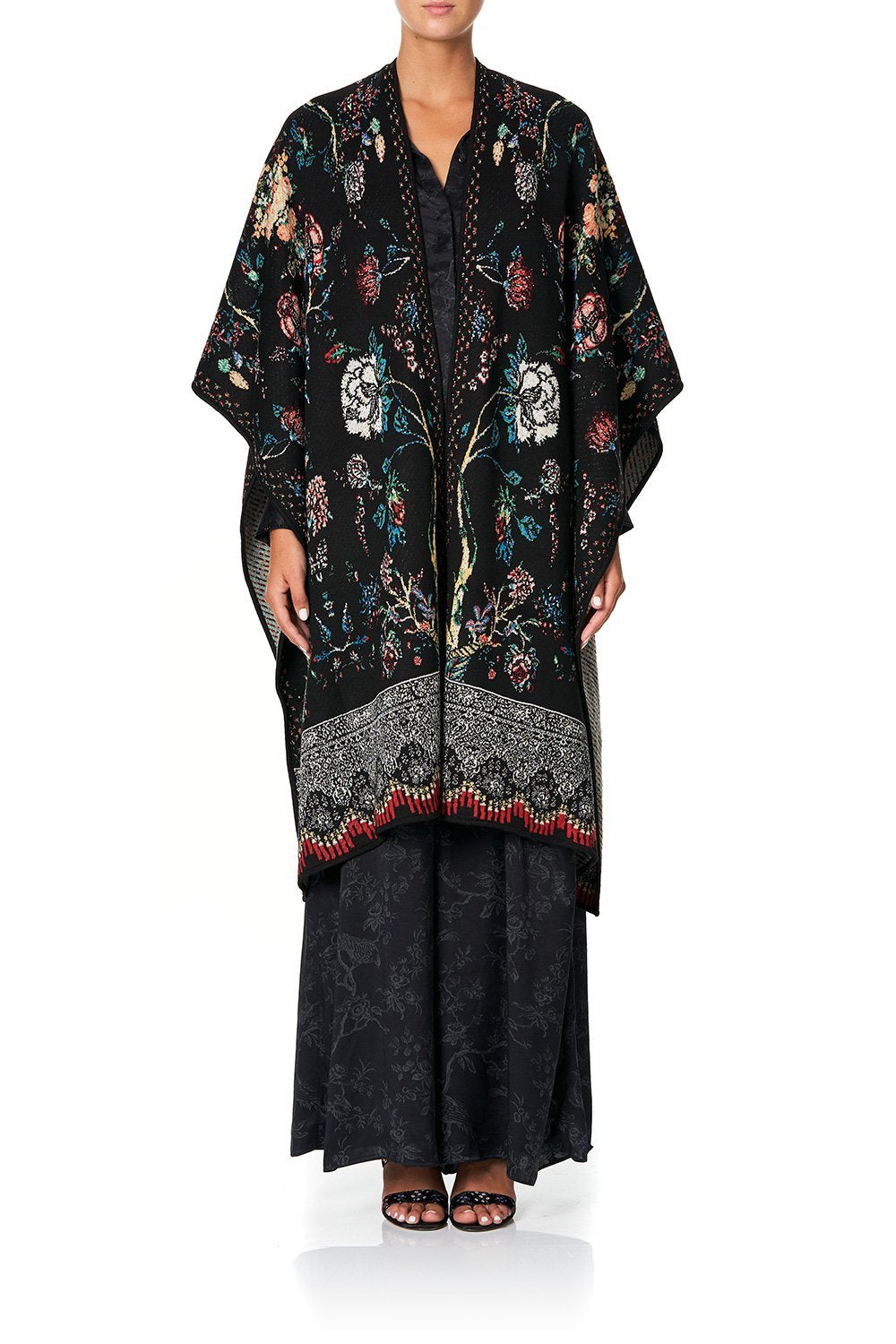 CAMILLA THROW OVER PONCHO HAUTE PROVINCIAL