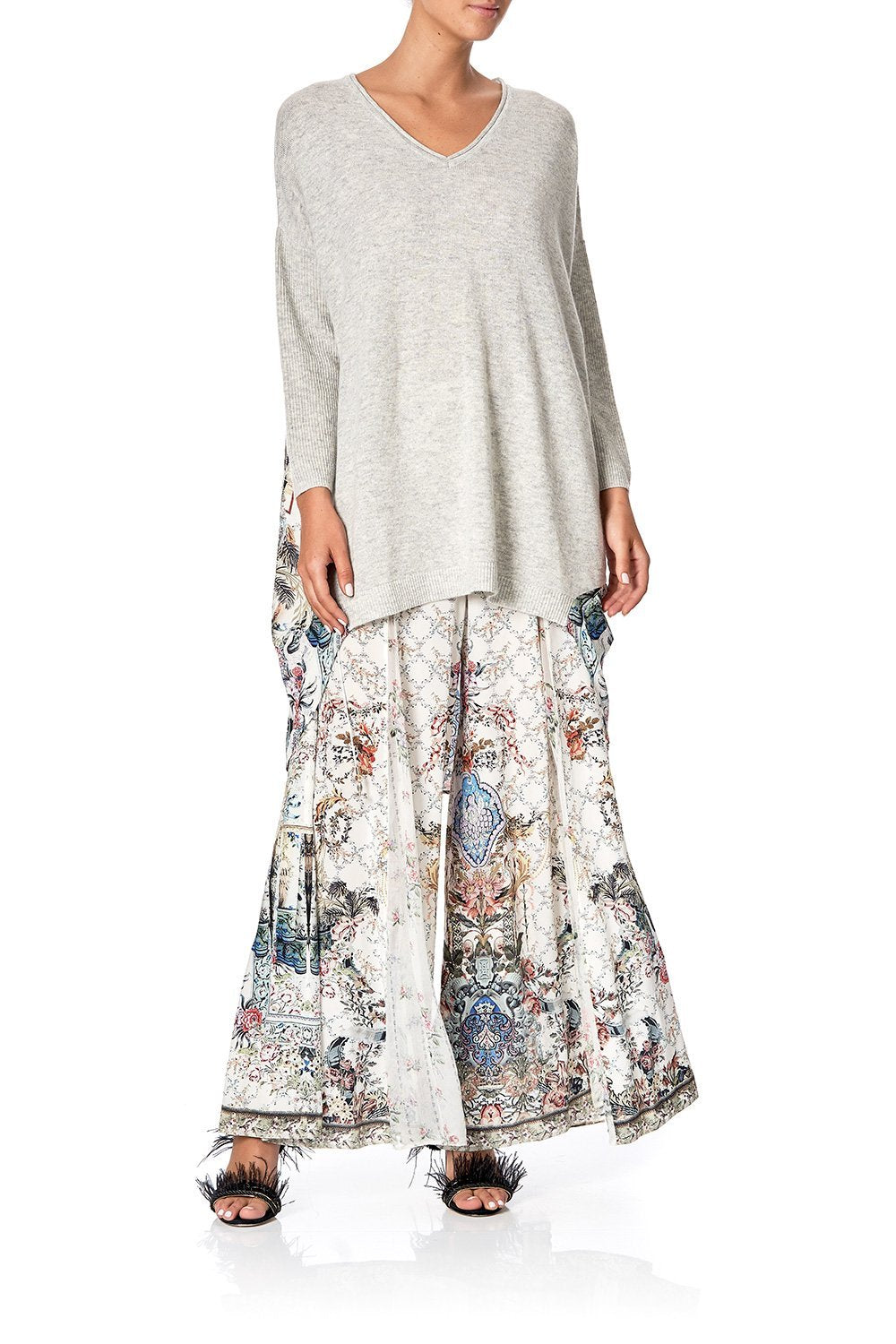 V NECK JUMPER WITH PRINT BACK SOUTHERN BELLE