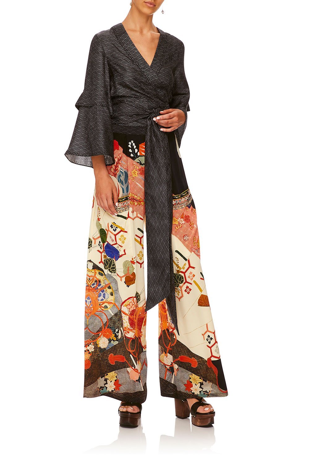 CAMILLA KISSING THE SUN WRAP FRONT TOP W LONG SLEEVE