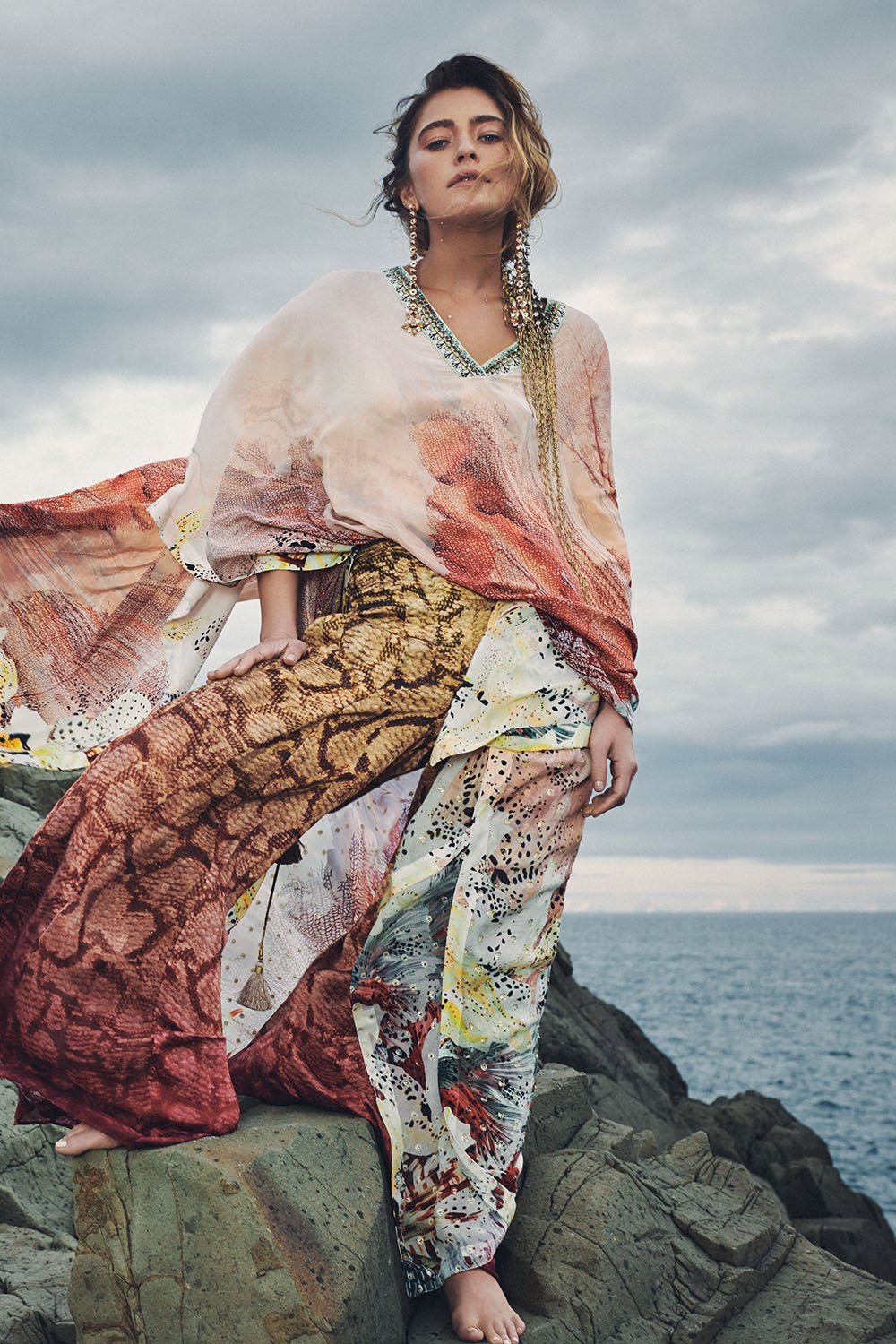 HIGH LOW HEM V NECK KAFTAN COASTAL TREASURE