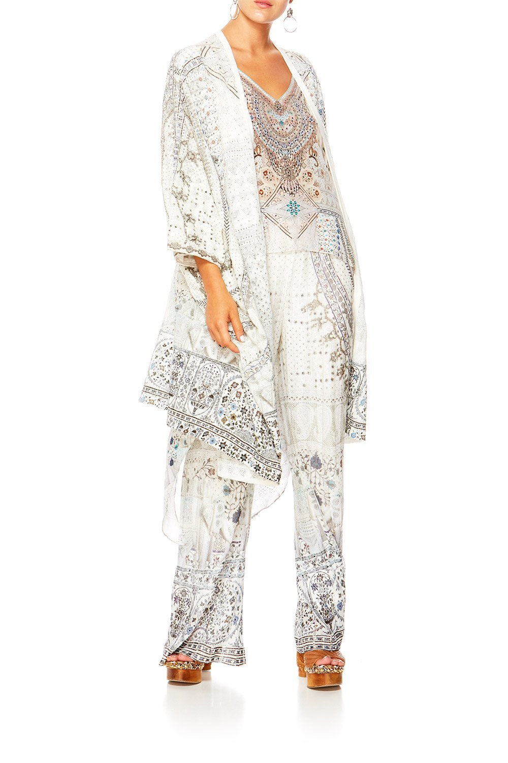 BREAKFAST WITH SILVIA KNIT CAPE