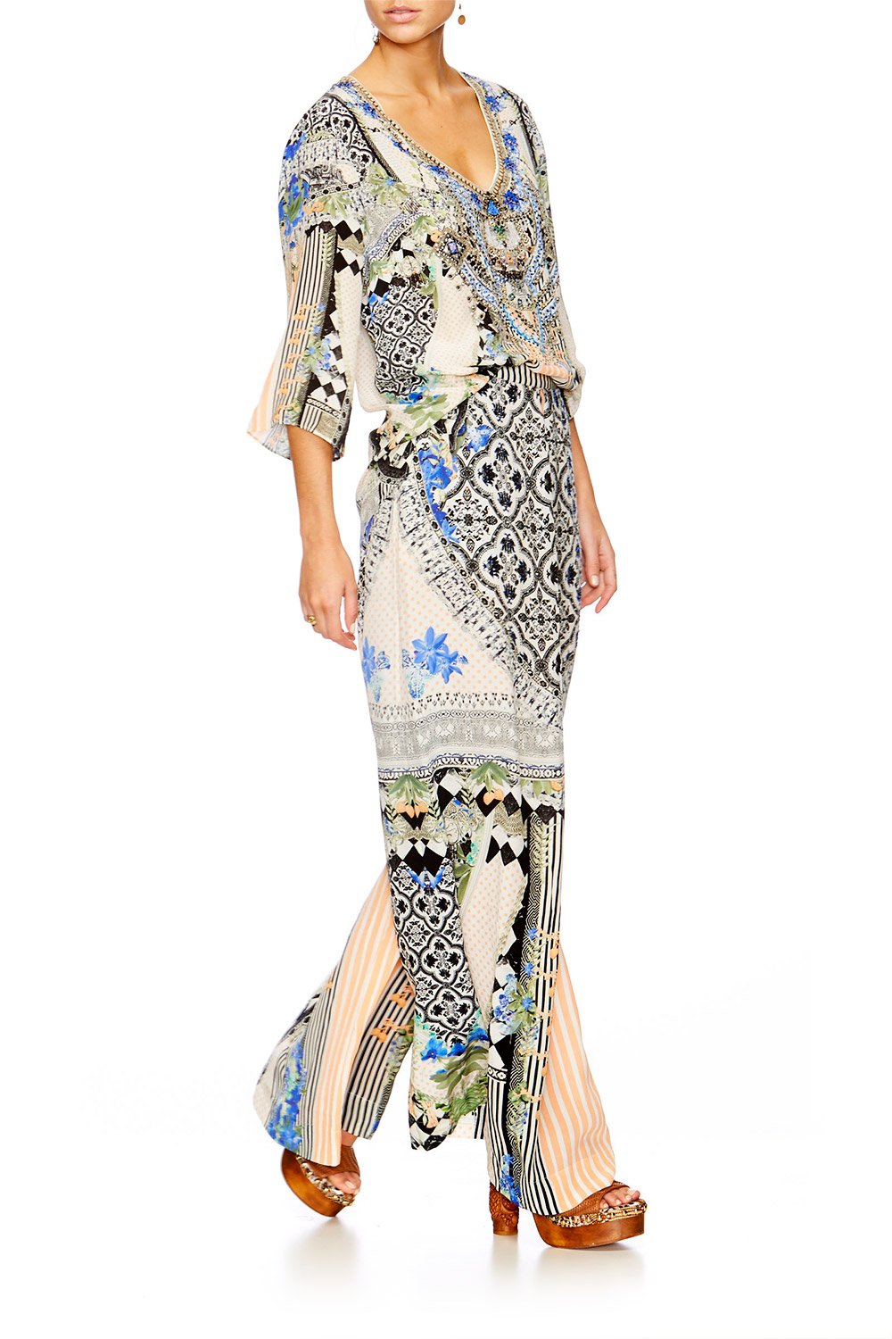 SALVADOR SECRETS V NECK OVERSIZED BLOUSE