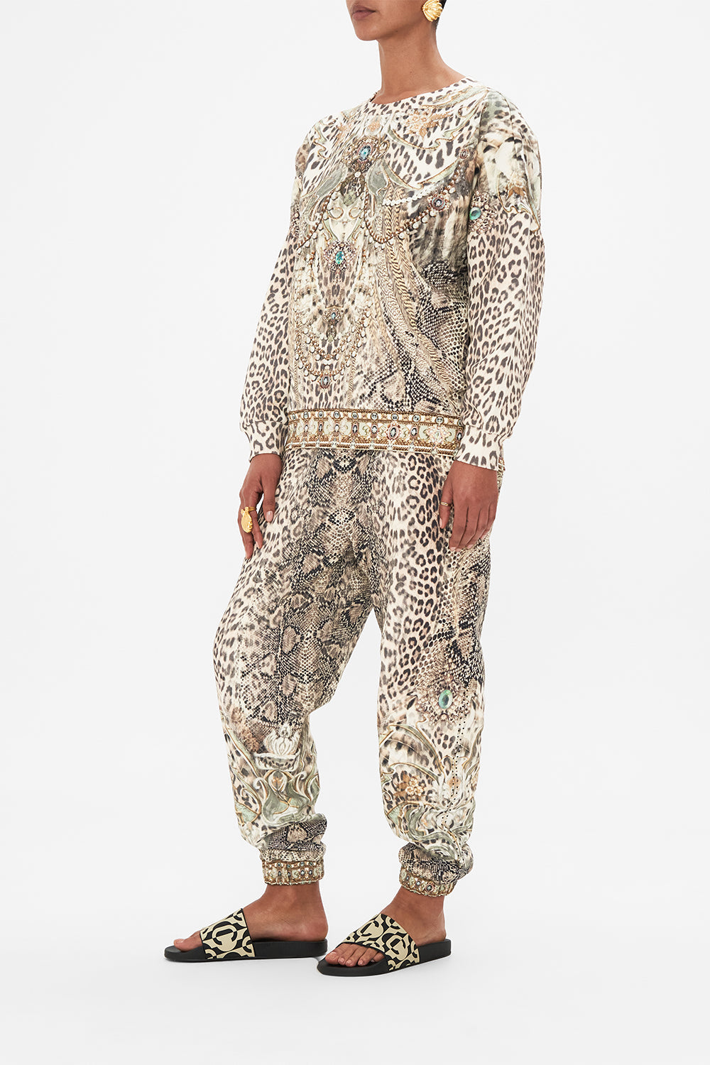 CAMILLA sweat shirt in Looking Glass Houses print