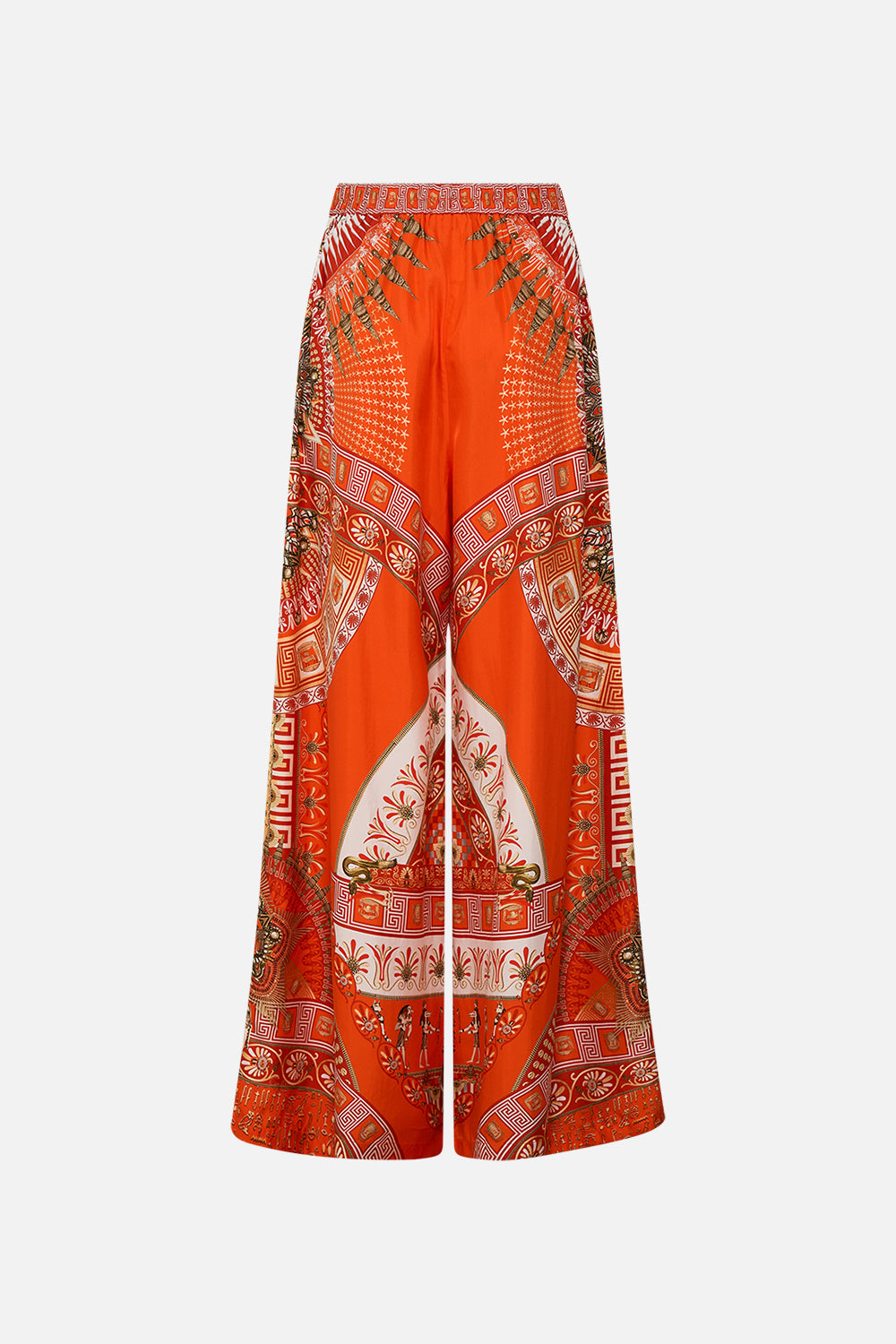 The CAMILLA DROP SHOULDER TOP LAND OF WONDER in our  print.