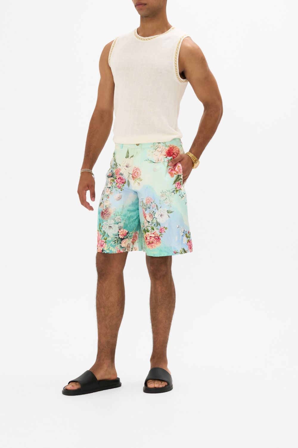 The CAMILLA V NECK HARDWARE DRESS WITH NECK TIE ERA OF EMPIRES in our ERA OF EMPIRES print.