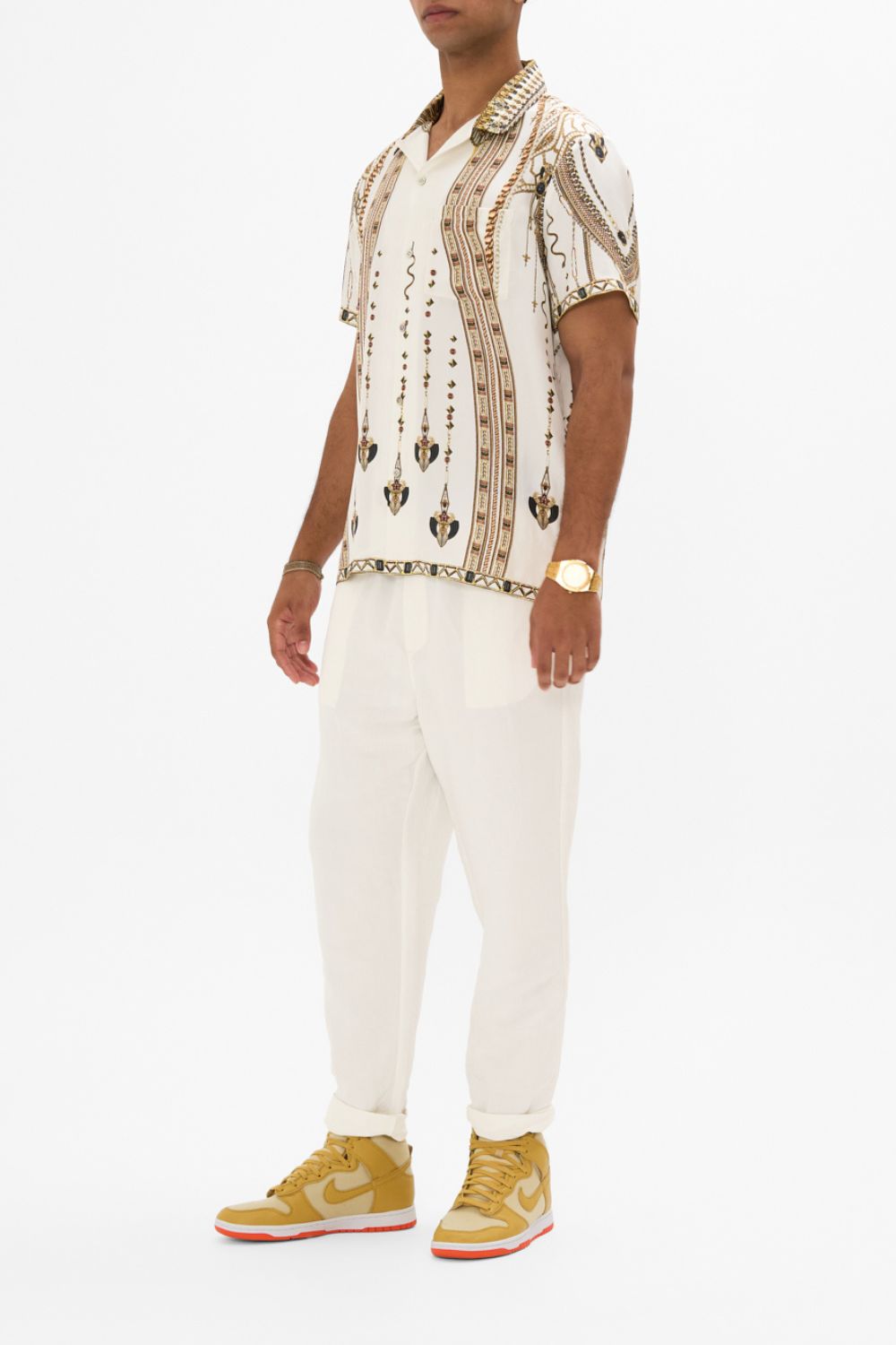 The CAMILLA SILK SHRUG EGYPTIAN ROSE in our  print.