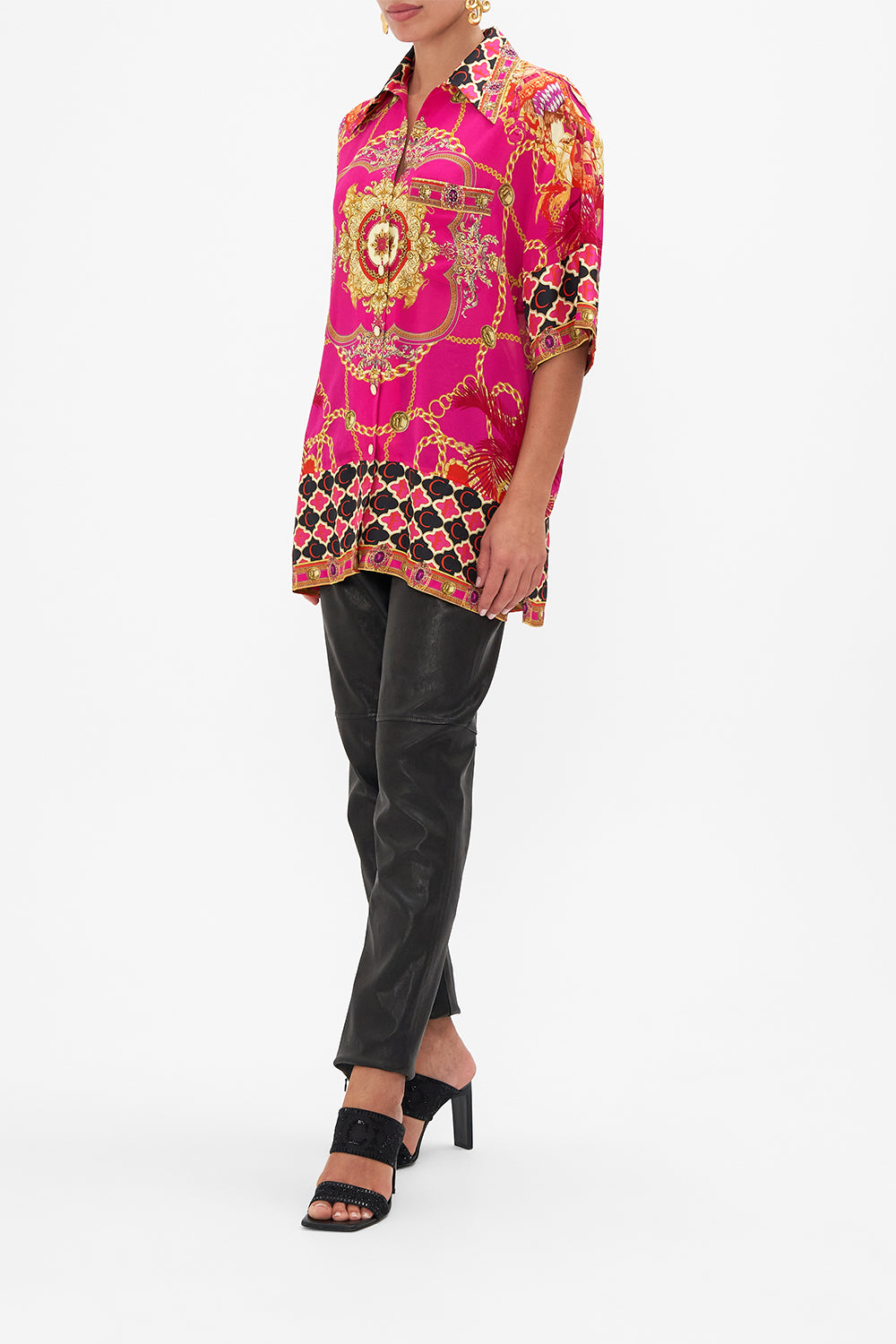 OVERSIZED SHIRT WITH POCKET WILD AND RUNNING