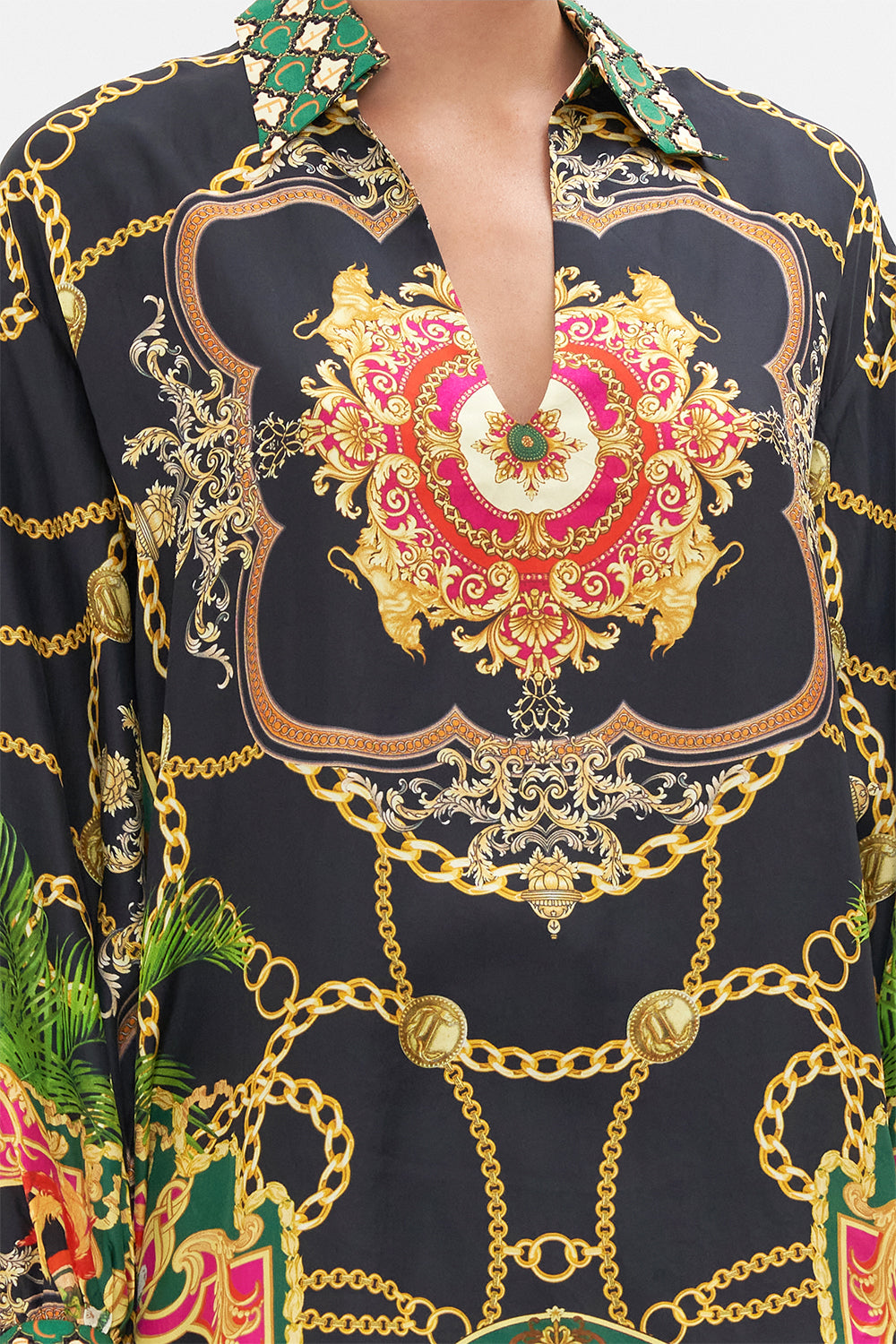 V-NECK BLOUSE WITH COLLAR JEALOUSY AND JEWELS