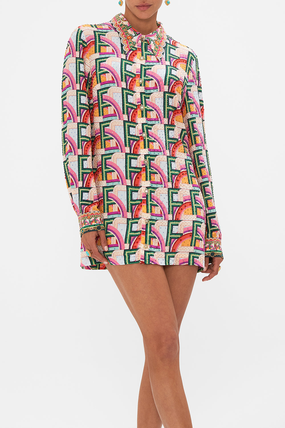 The CAMILLA WAIST TIE SHIRT DRESS PRINTED PRIMA VERA in our  print.