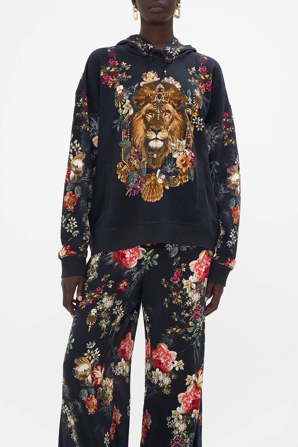 HOODIE WITH SIDE POCKETS A NIGHT AT THE OPERA