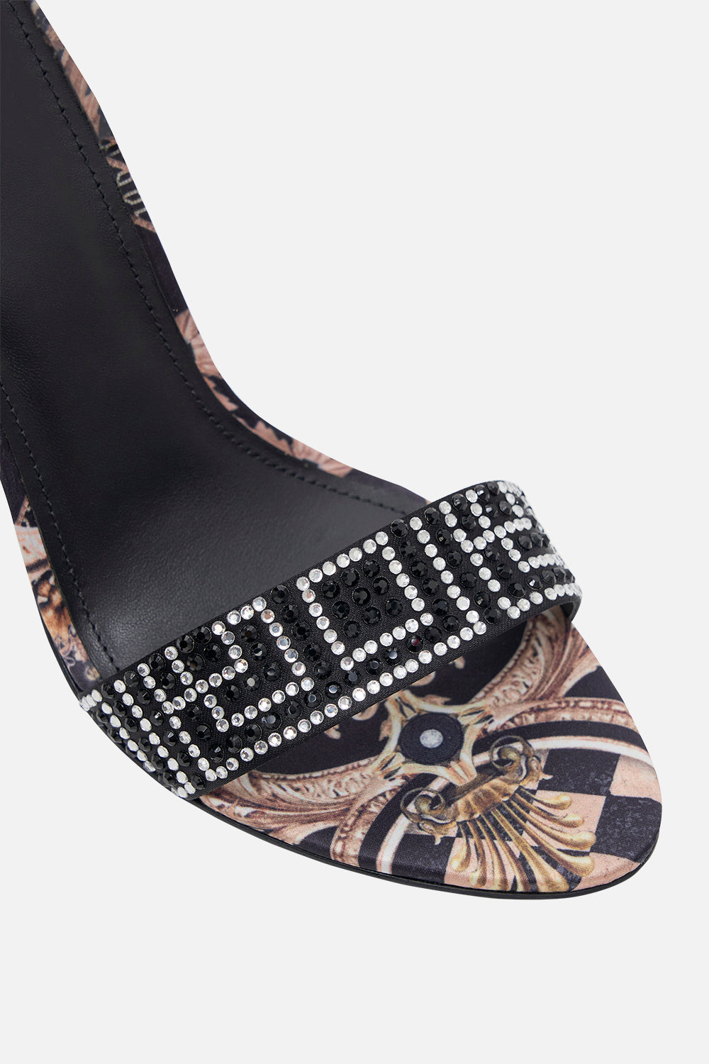 The CAMILLA KIDS MINI DRESS WITH PUFF SLEEVE 12-14 FRESCO FAIRYTALE in our  print.