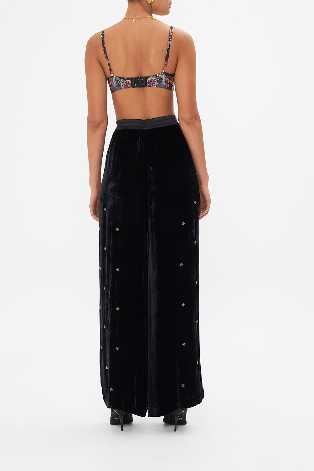 SOFT BRA WITH BACK CLIP A NIGHT AT THE OPERA