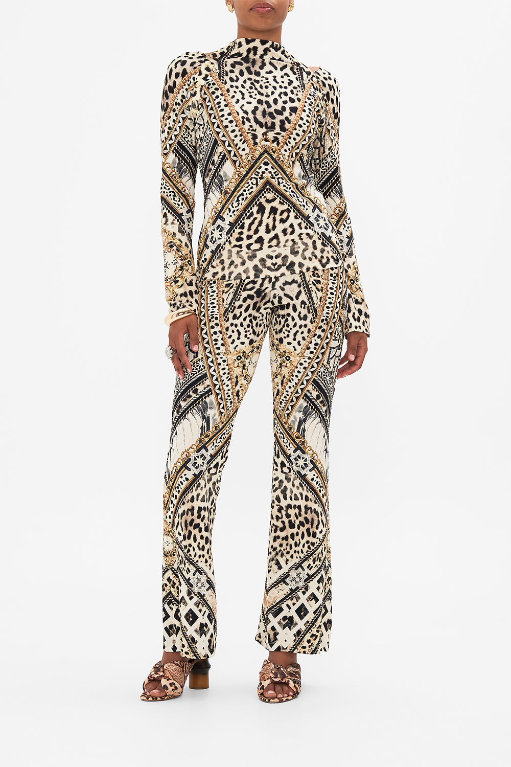 The CAMILLA TUCK FRONT SHORT RENAISSANCE ROMANCE in our  print.