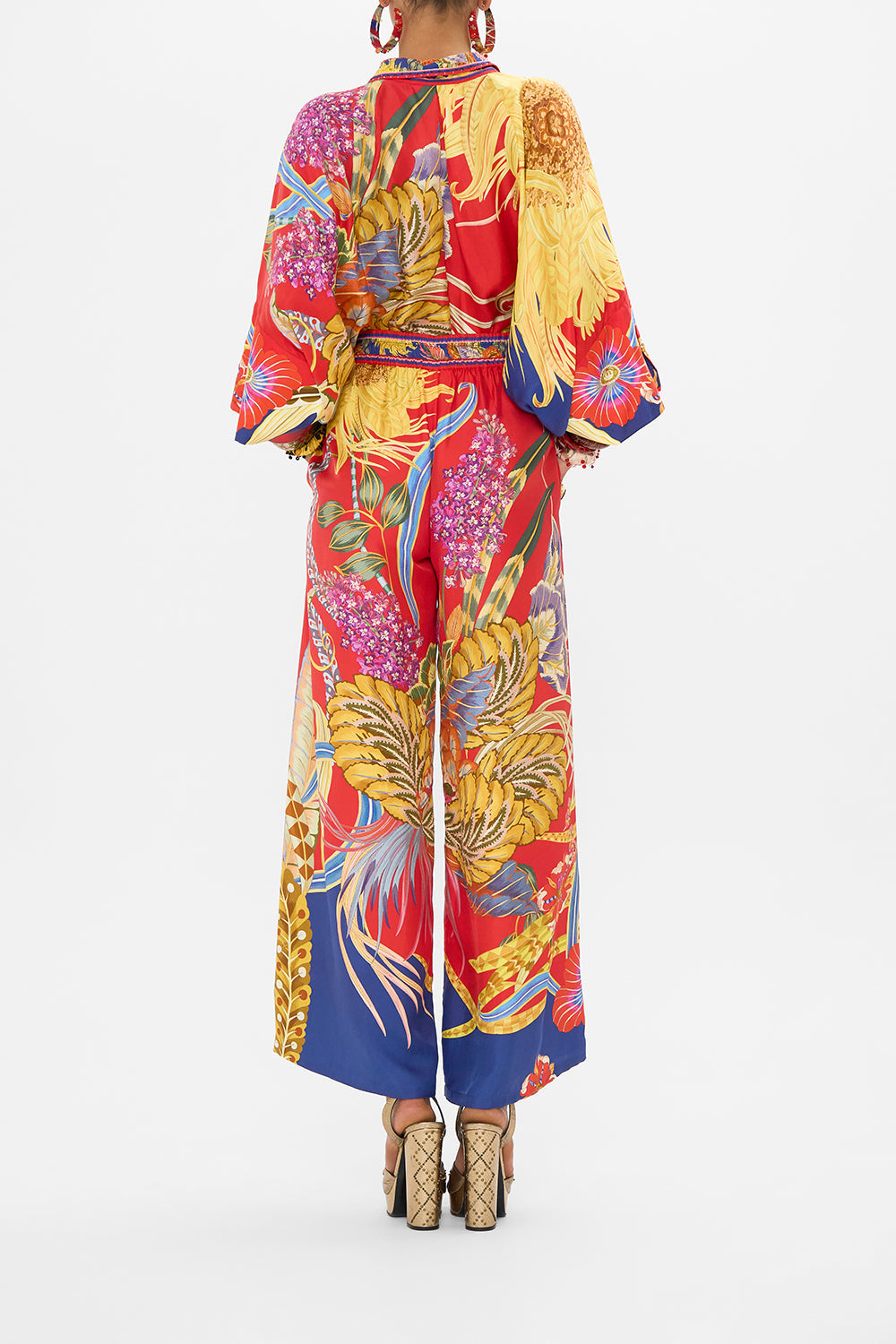The CAMILLA V-NECK BLOUSON SLEEVE BLOUSE DELFT DYNASTY in our  print.