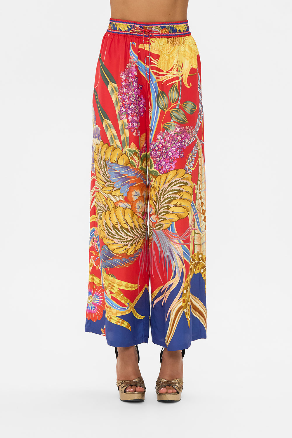 The CAMILLA BLOUSON SLEEVE LAYER ROSE GARDEN REVOLUTION in our  print.