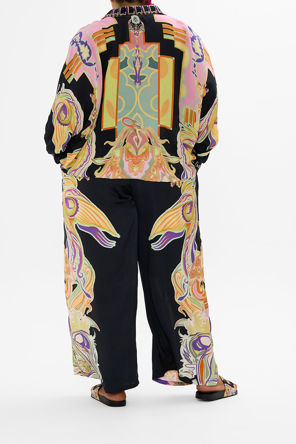 The CAMILLA LEGGINGS NOUVEAU NOIR in our  print.