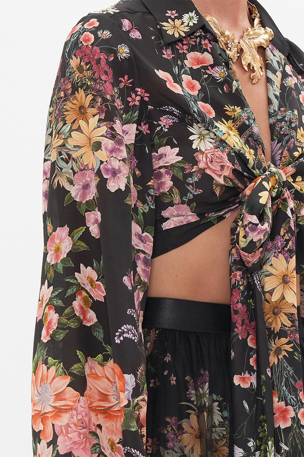 CROPPED WRAP SHIRT LETTERS FROM A VINEYARD