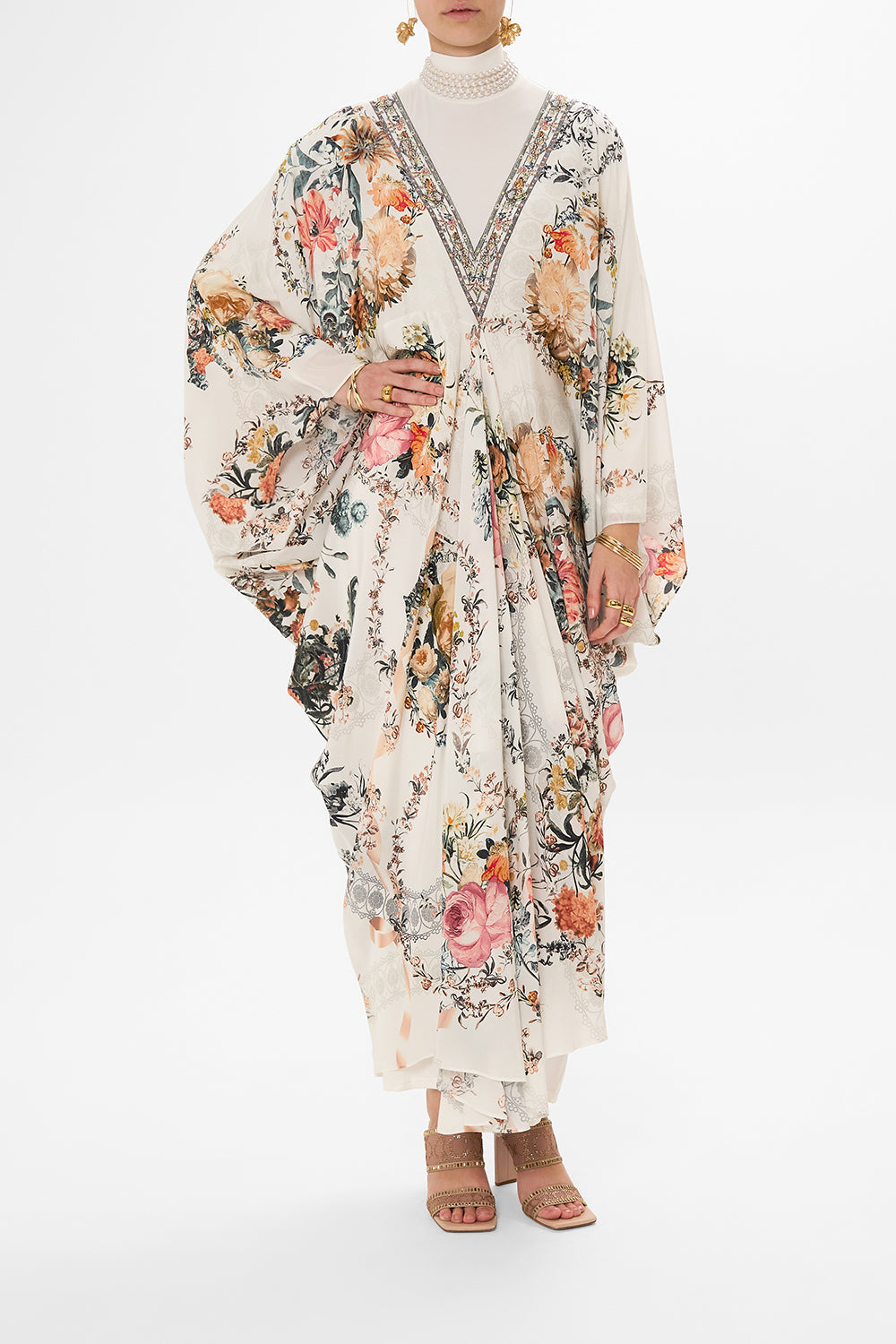 CAMILLA white kaftan in De Haar Memoirs print