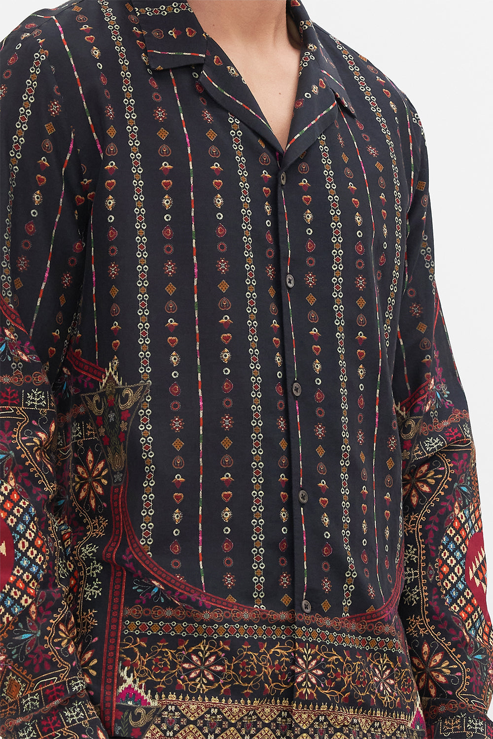 The CAMILLA MACRAME SHAWL LOOM TO TOMB in our  print.