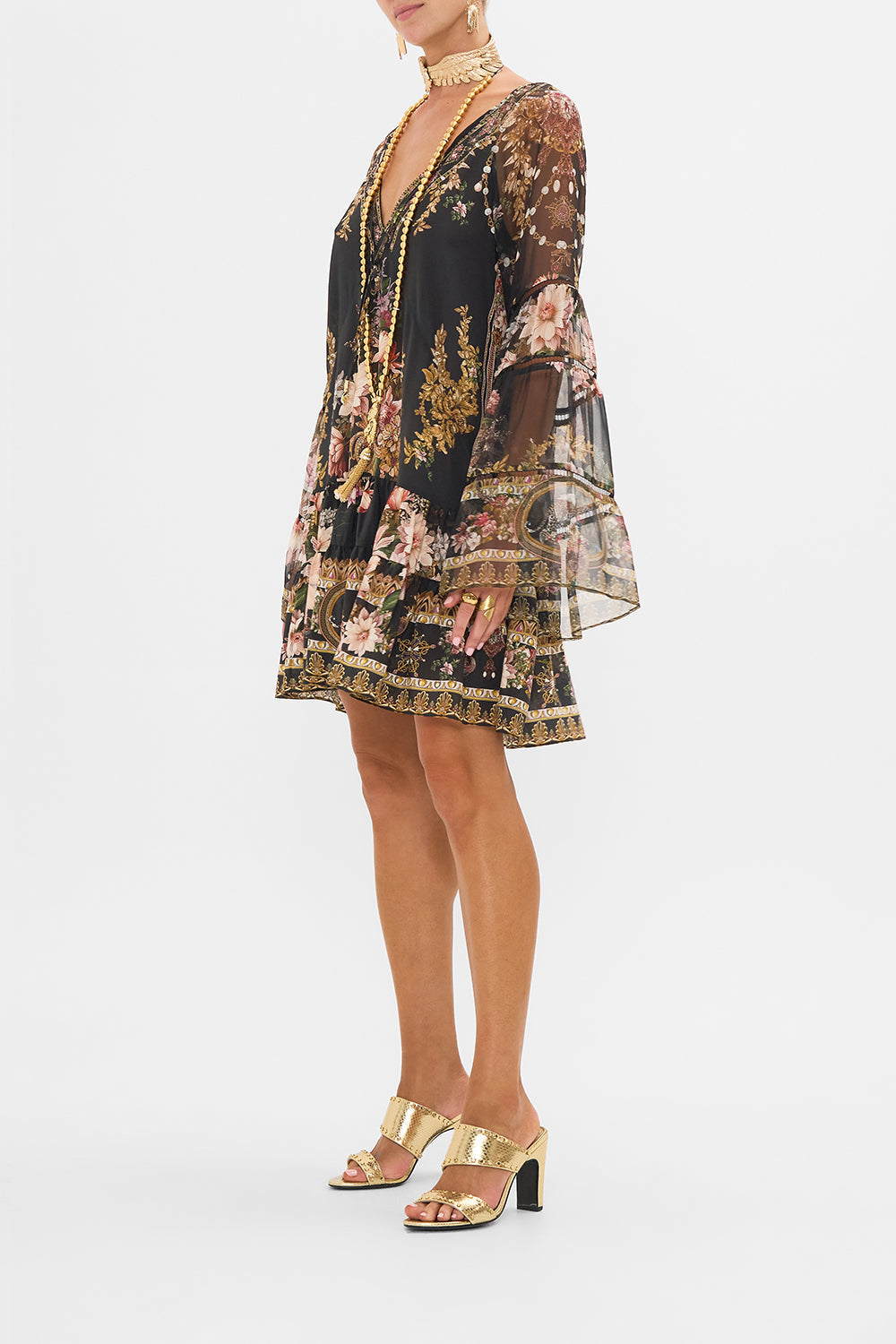 CAMILLA a line gathered panel dress with lace trims in Dyansty Daze print. 