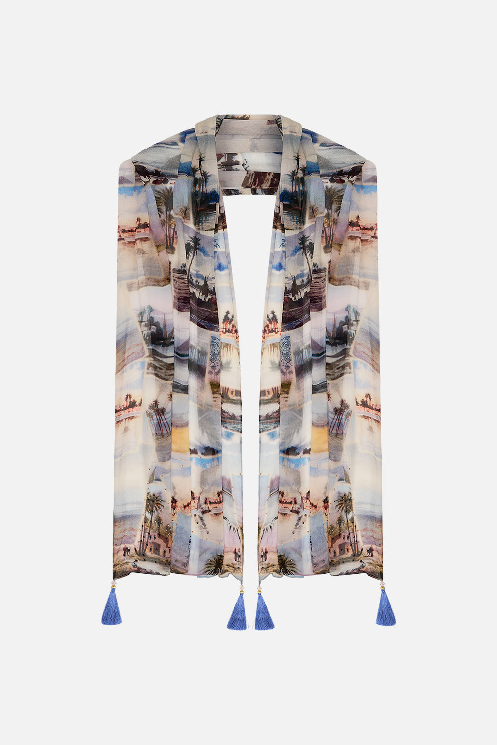 The CAMILLA MID LENGTH BOARDSHORT MIDNIGHT MUSES in our  print.